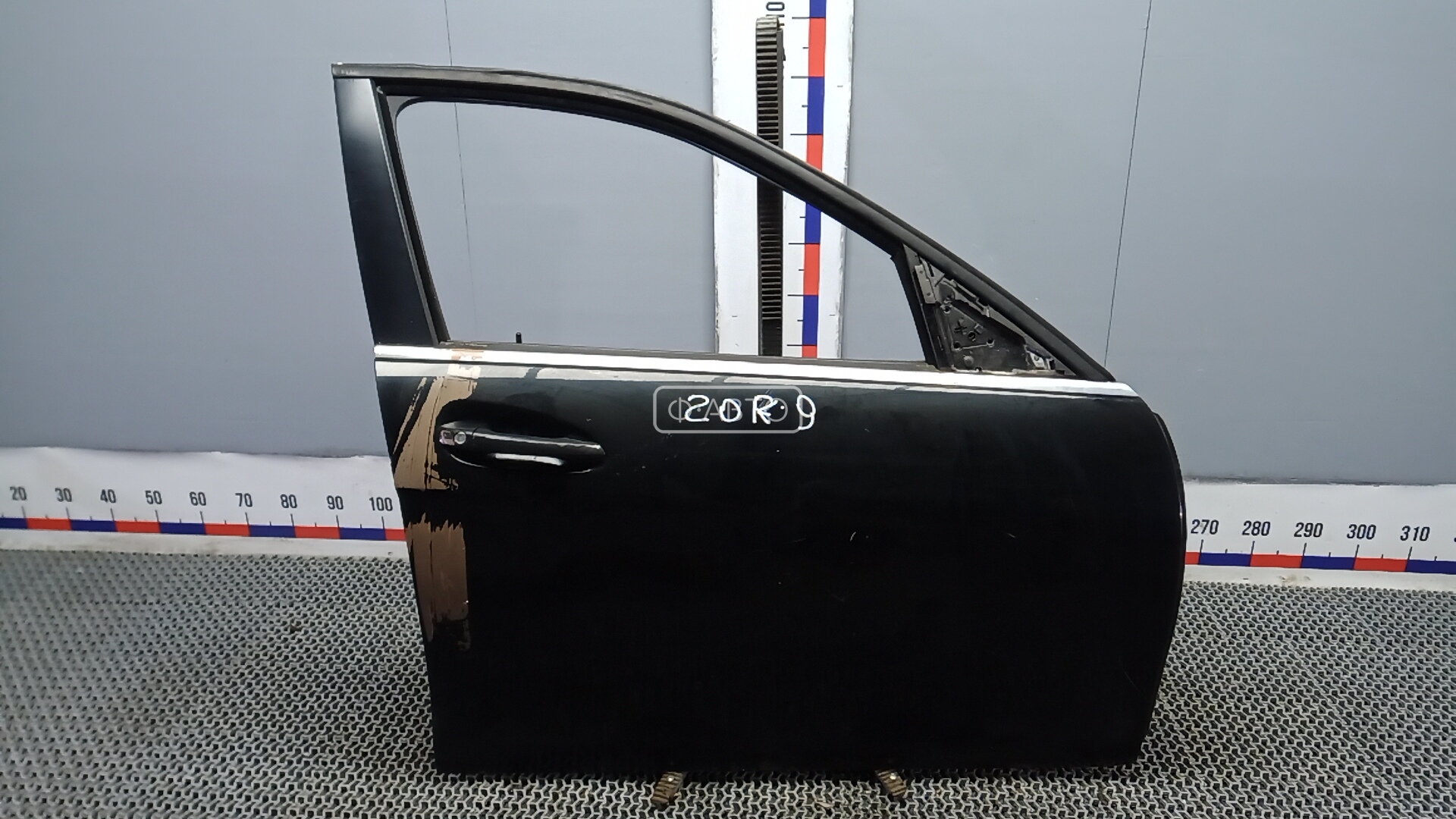 Дверь передняя правая