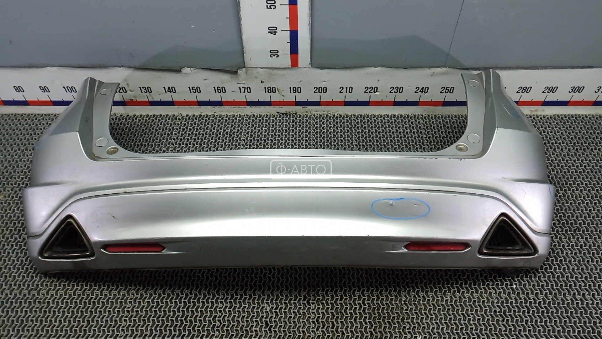 Бампер задний