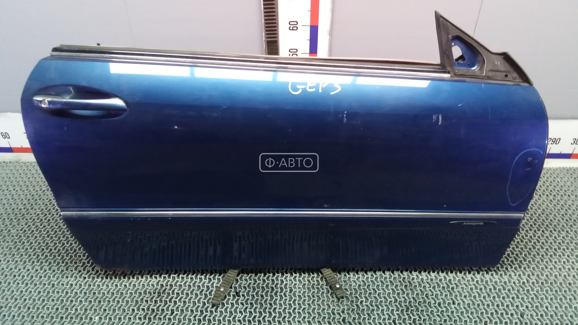 Дверь передняя правая