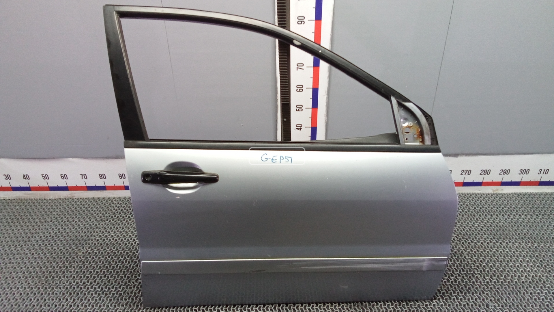 Дверь передняя правая