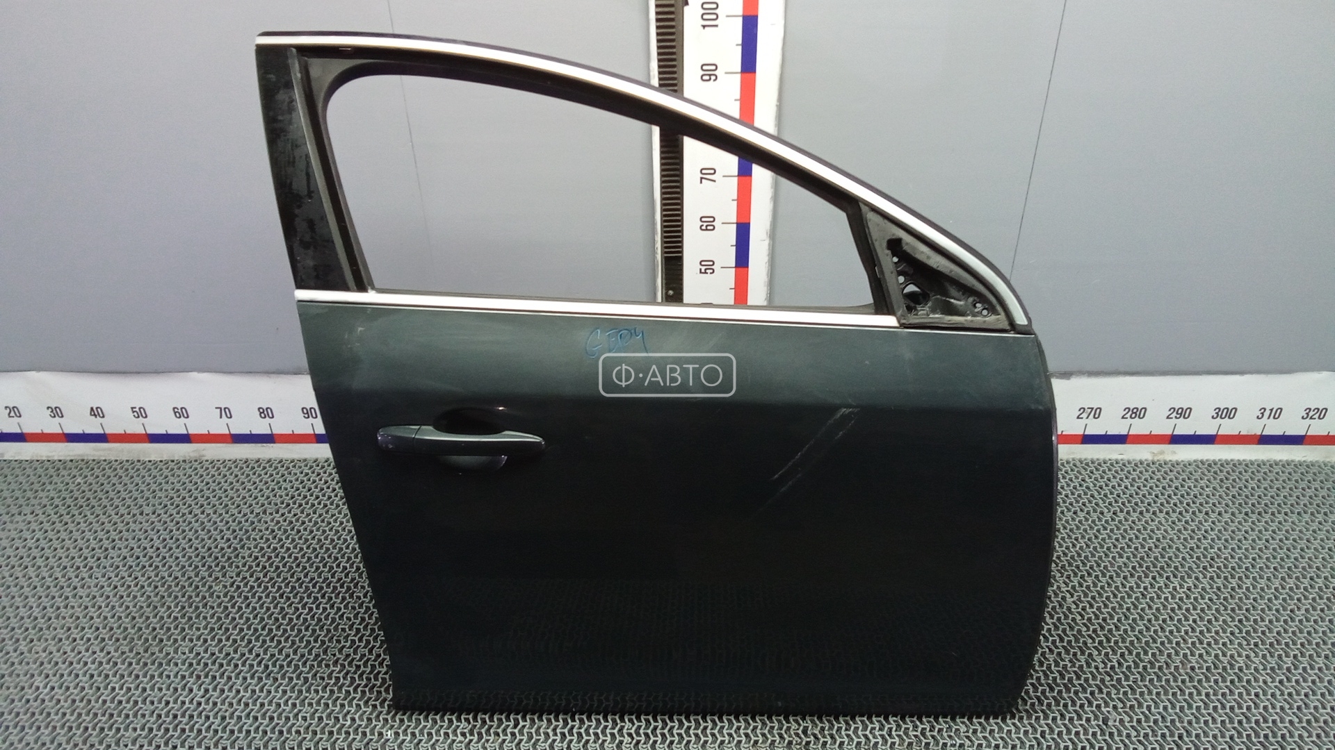 Дверь передняя правая