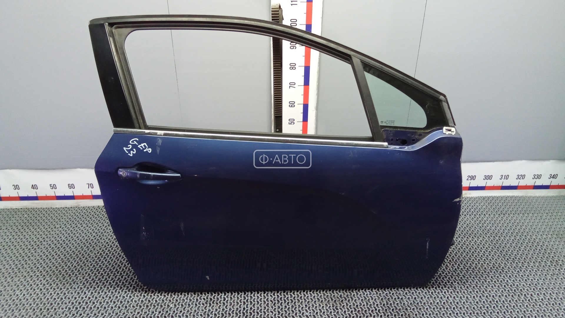 Дверь передняя правая