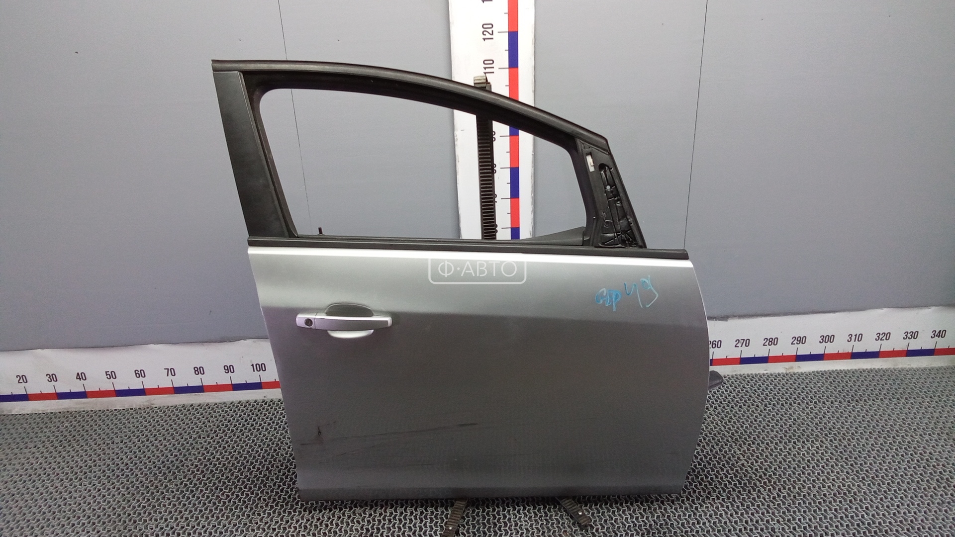Дверь передняя правая
