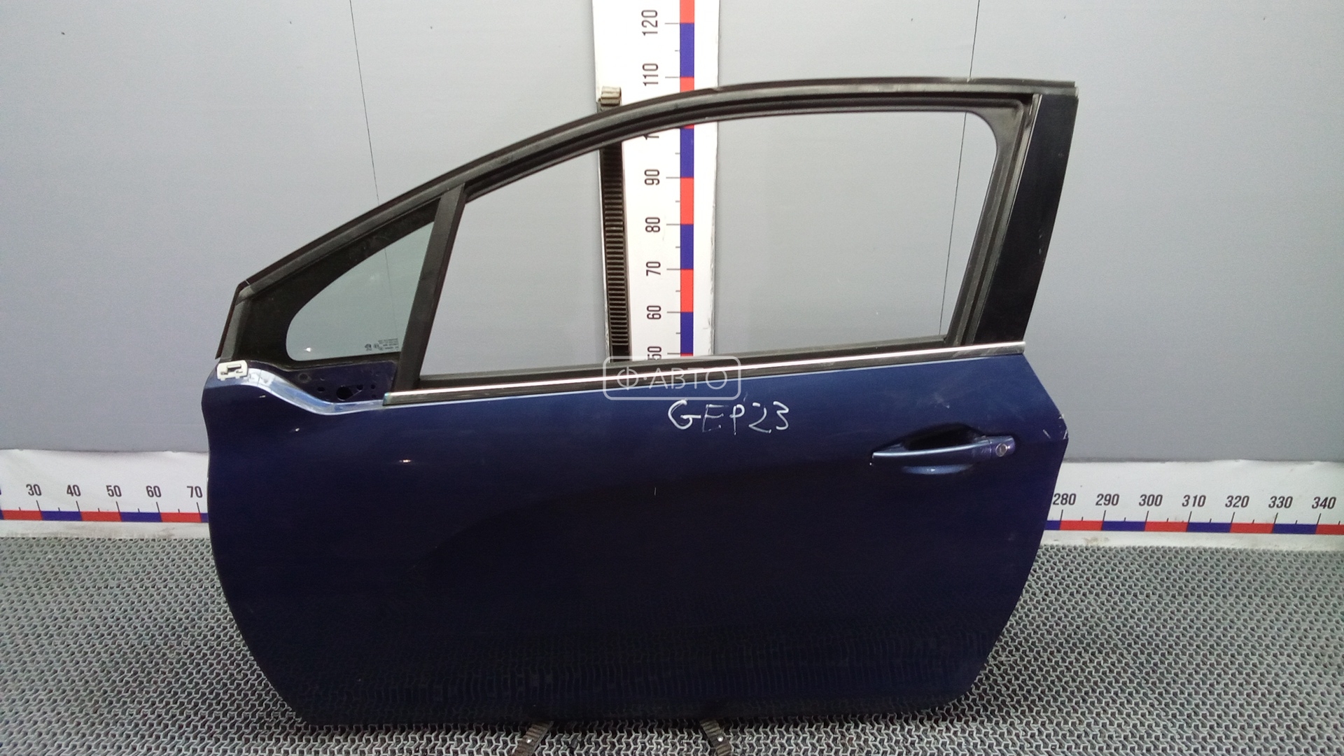 Дверь передняя левая