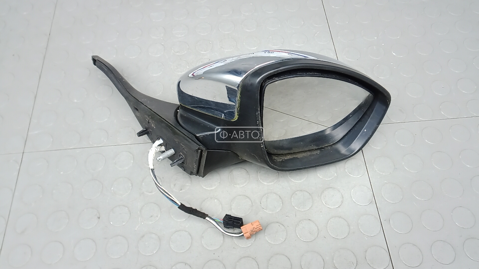 Зеркало наружное правое