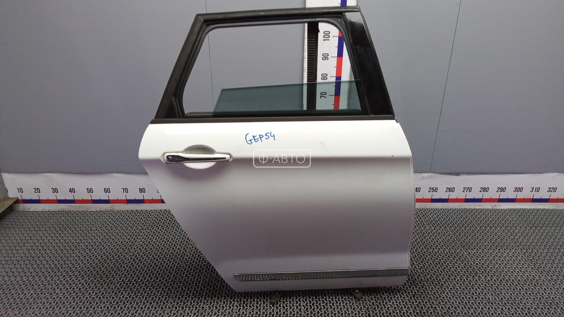 Дверь задняя правая