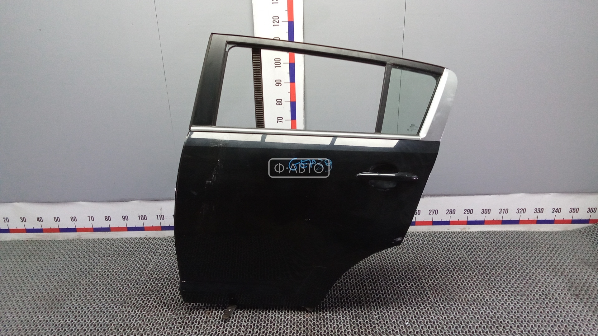 Дверь задняя левая