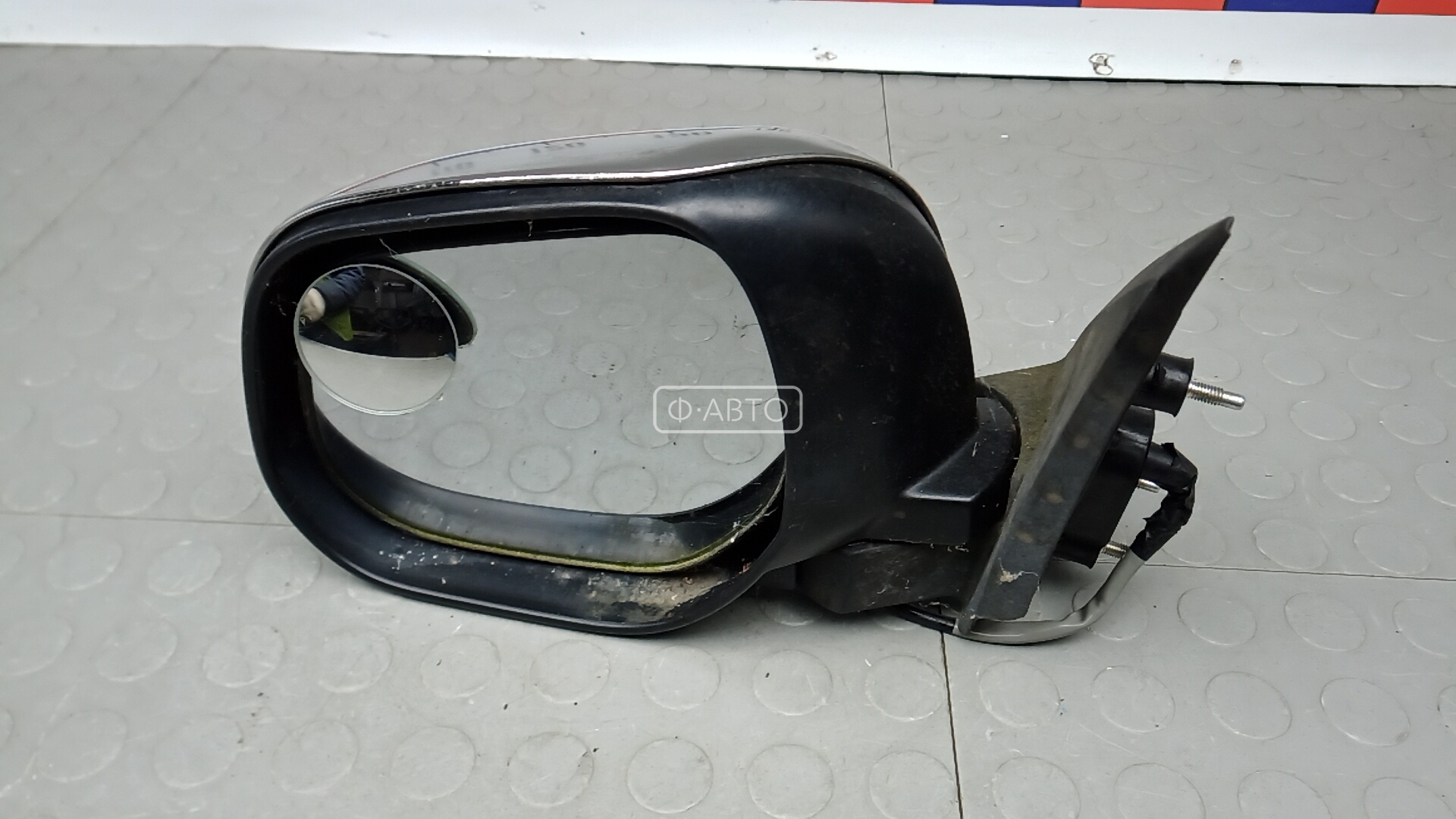 Зеркало наружное левое