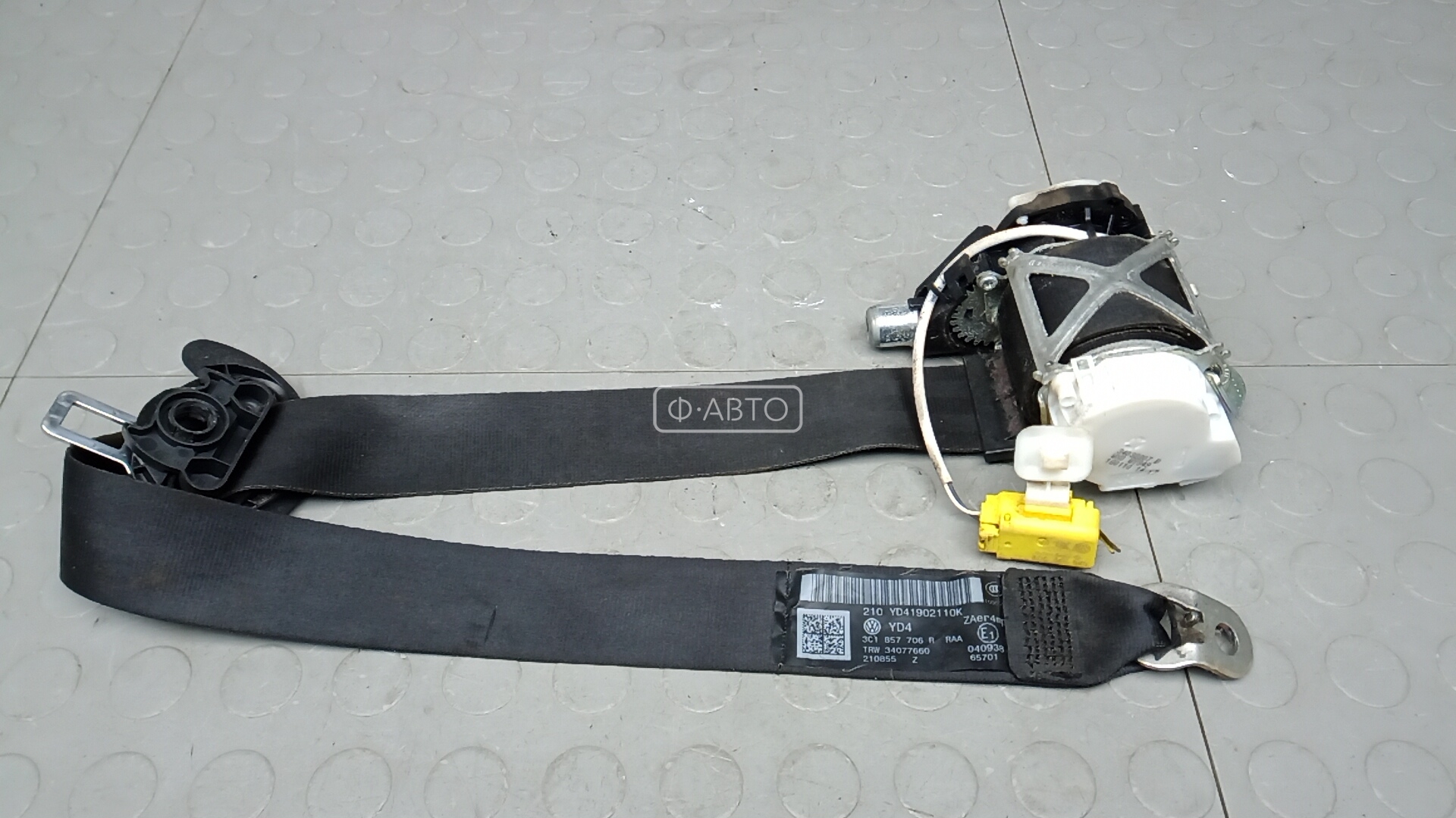 Ремень безопасности с пиропатроном сиденья переднего