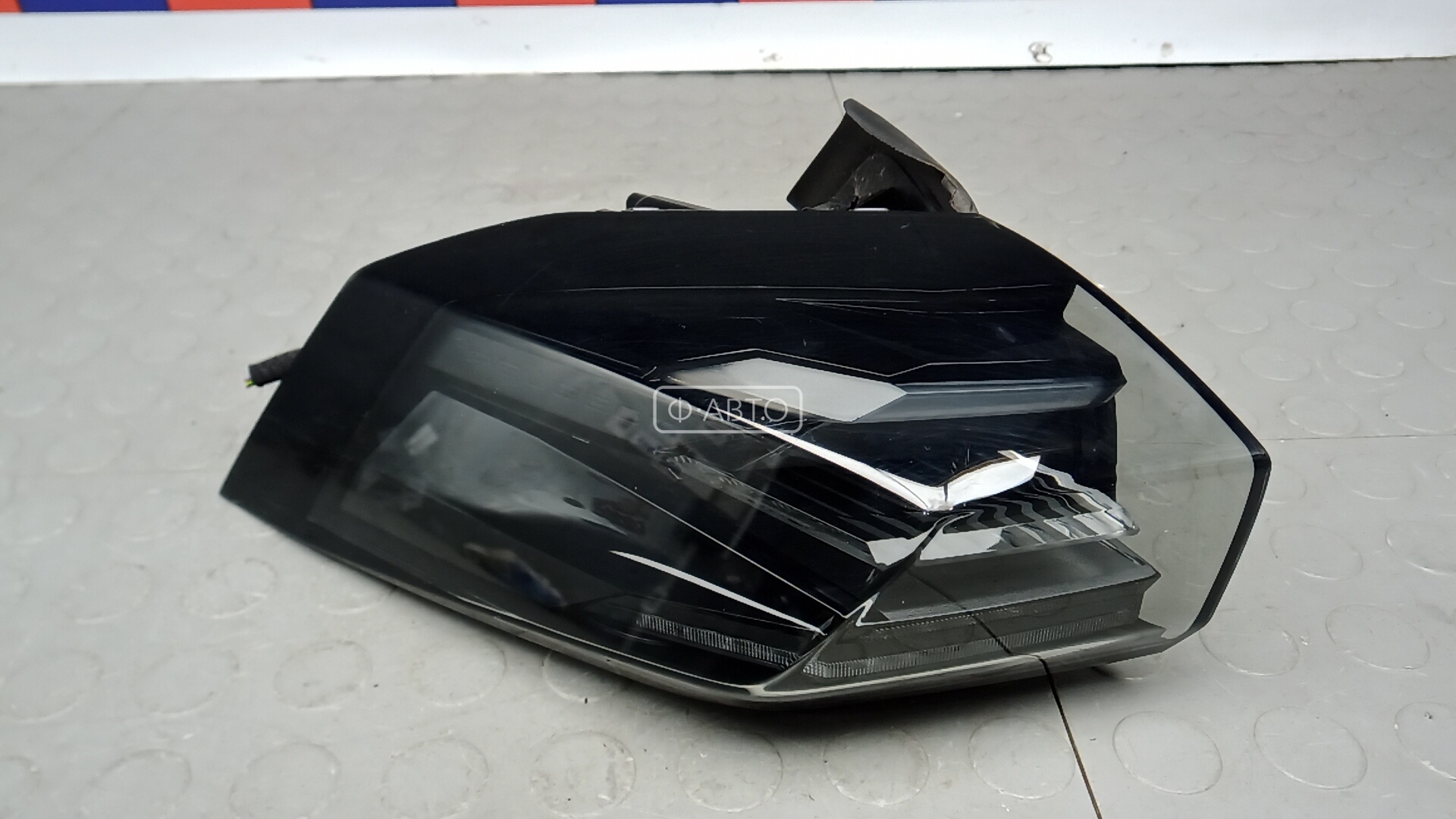 Фонарь задний левый