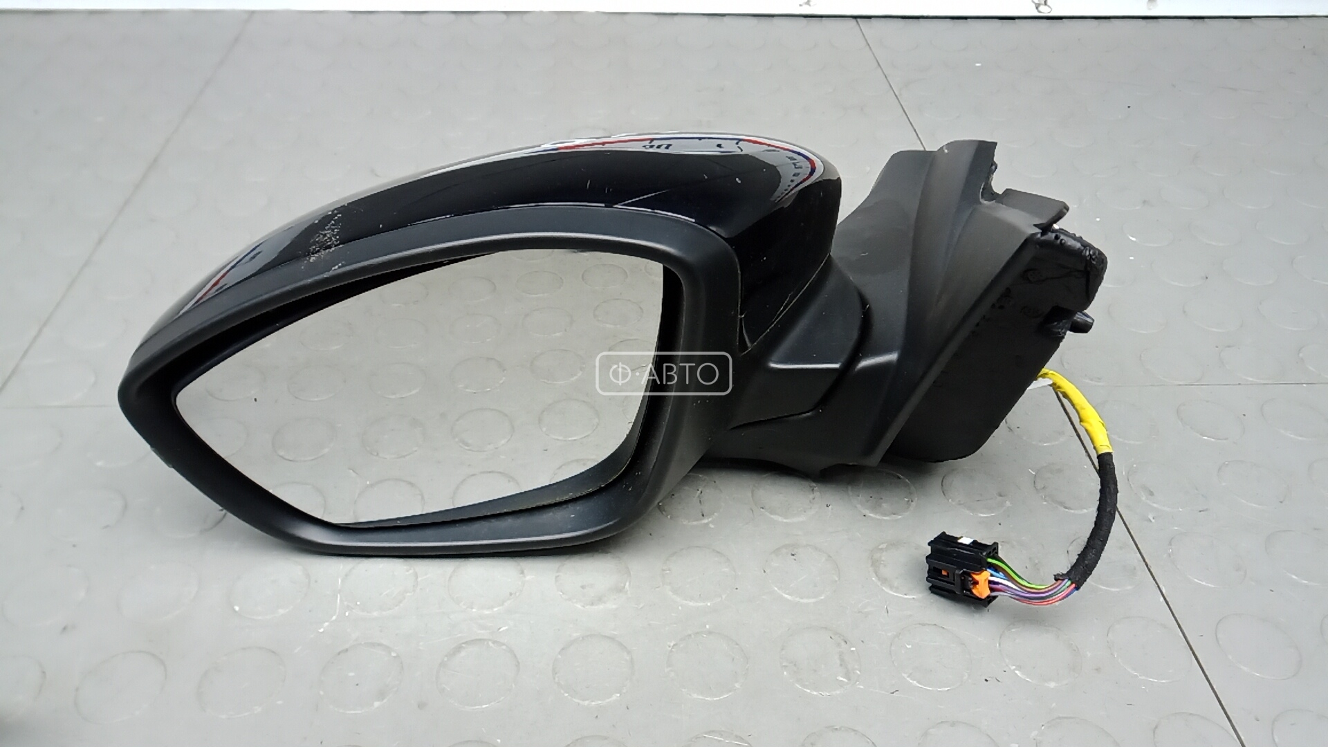 Зеркало наружное левое