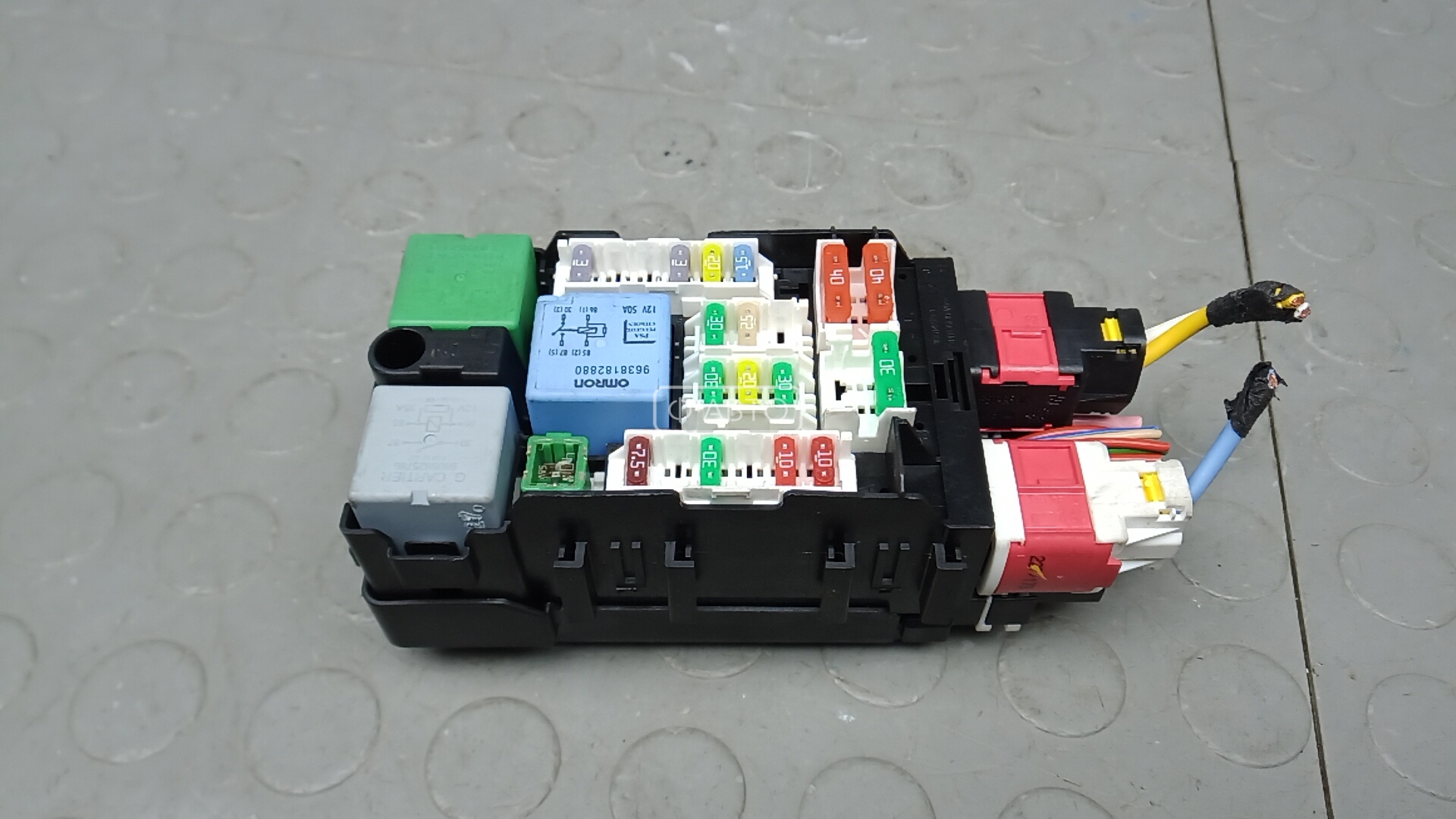 Блок предохранителей