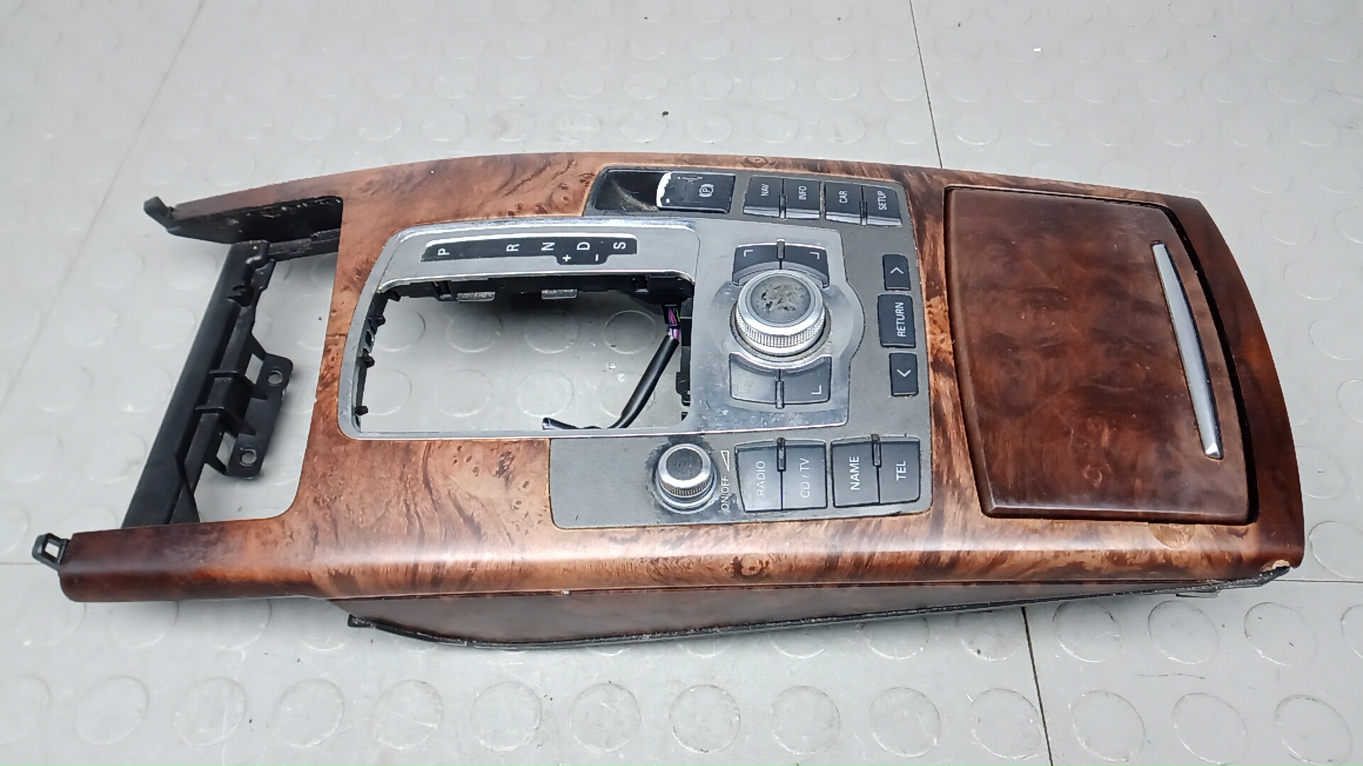 Блок мультимедиа AUDI A6 C6