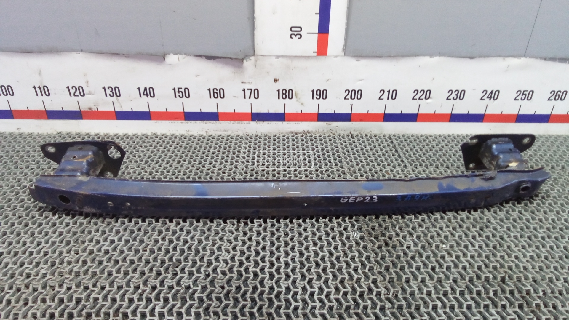 Усилитель бампера задний