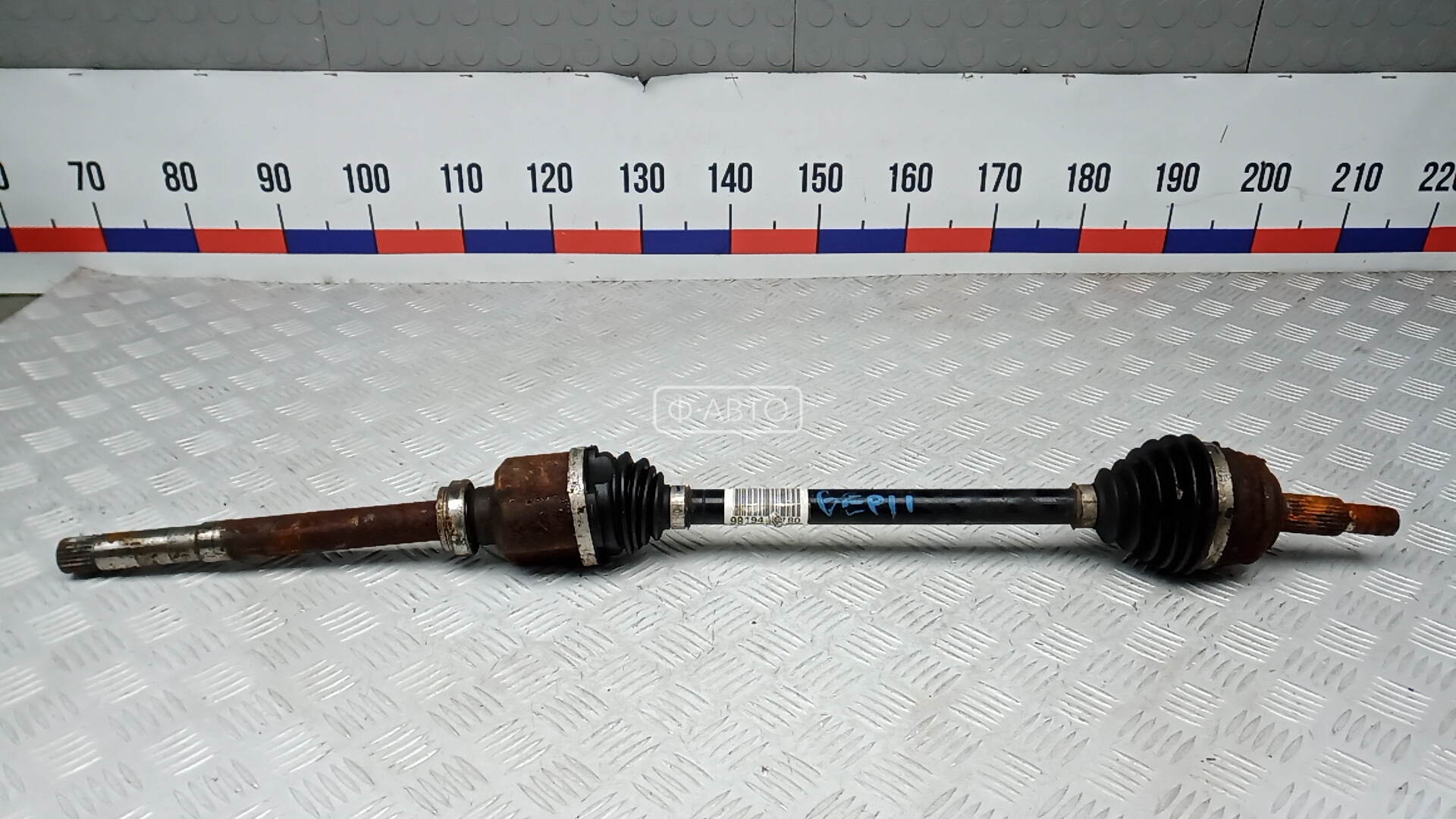 Привод передний правый