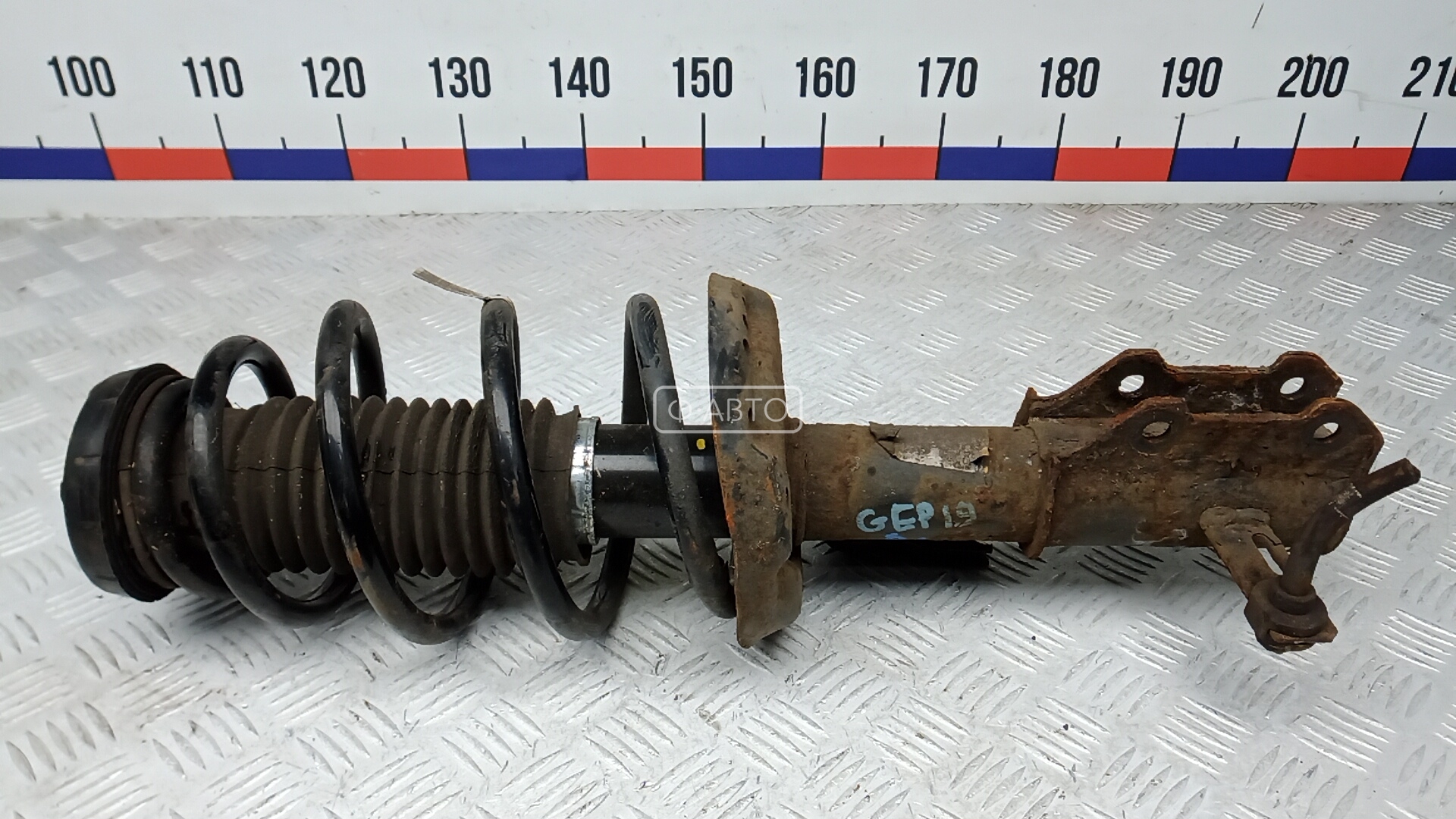 Стойка передняя левая