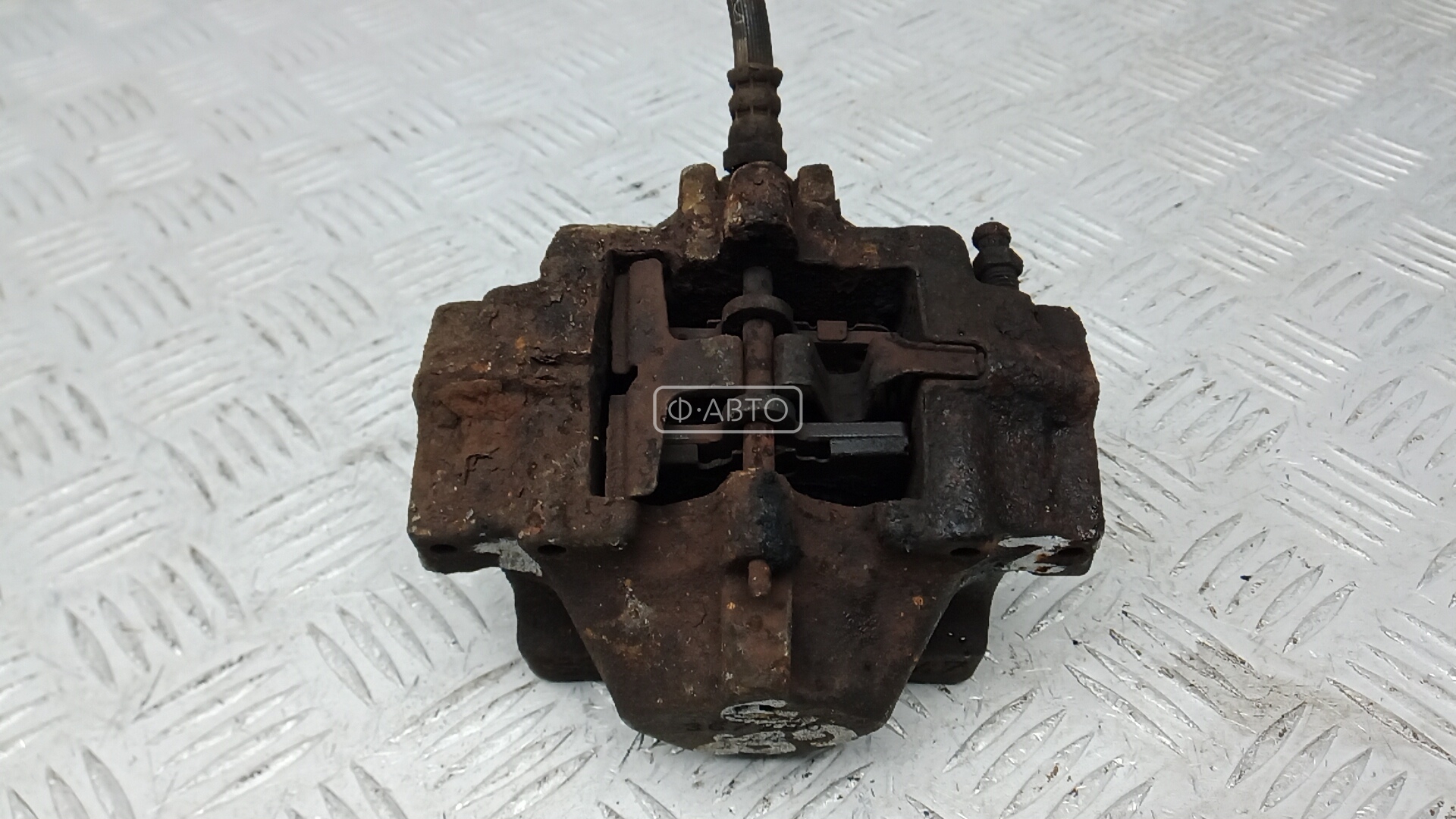 Суппорт тормозной задний правый