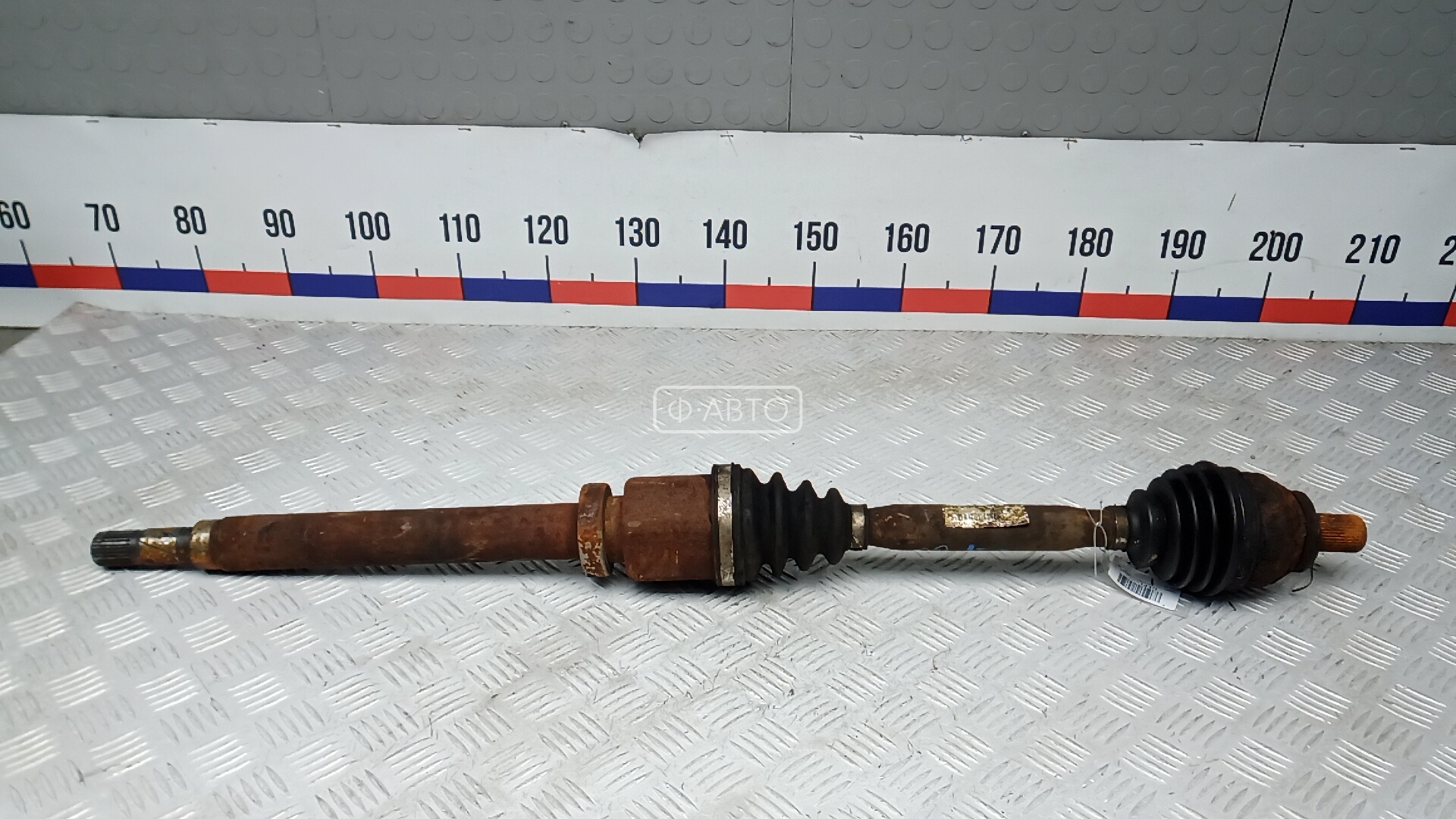 Привод передний правый