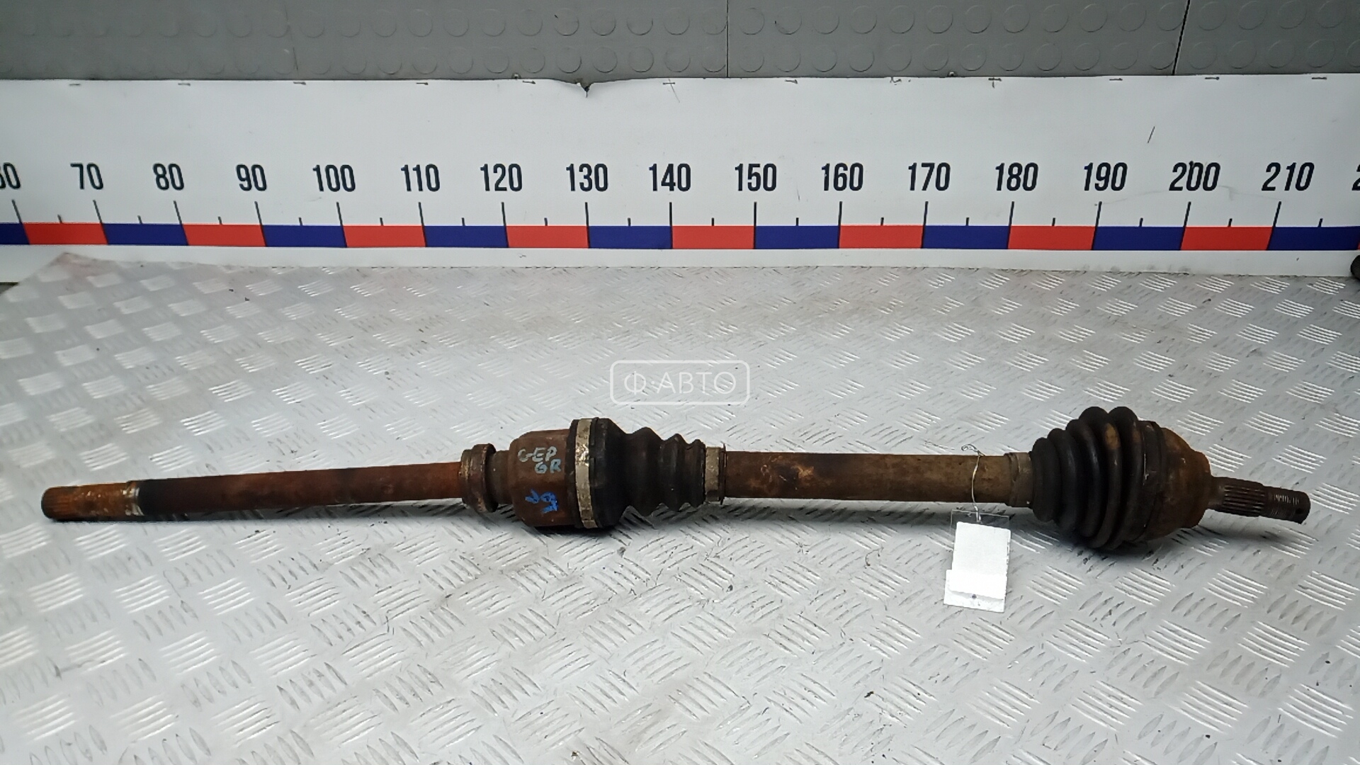 Привод передний правый