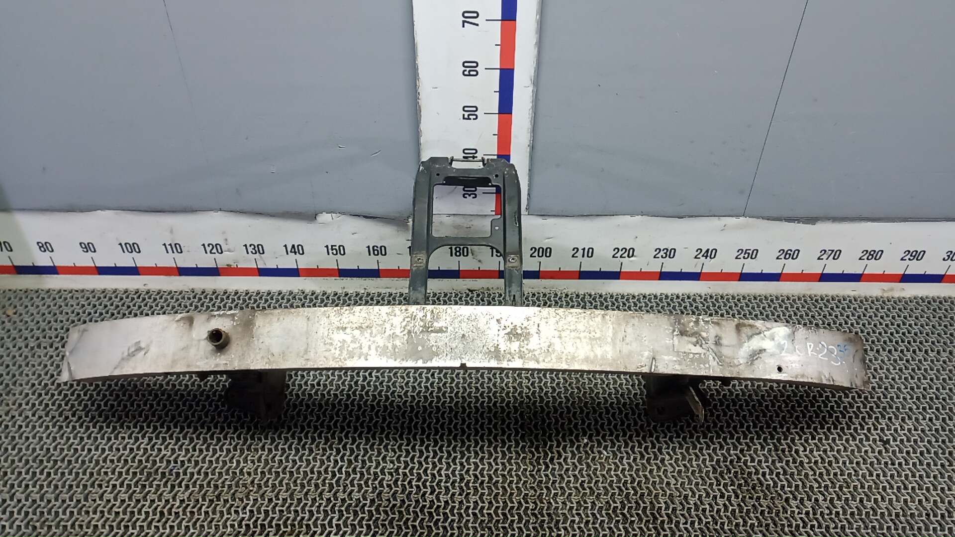 Усилитель бампера передний (кронштейн) MERCEDES BENZ M-CLASS W164