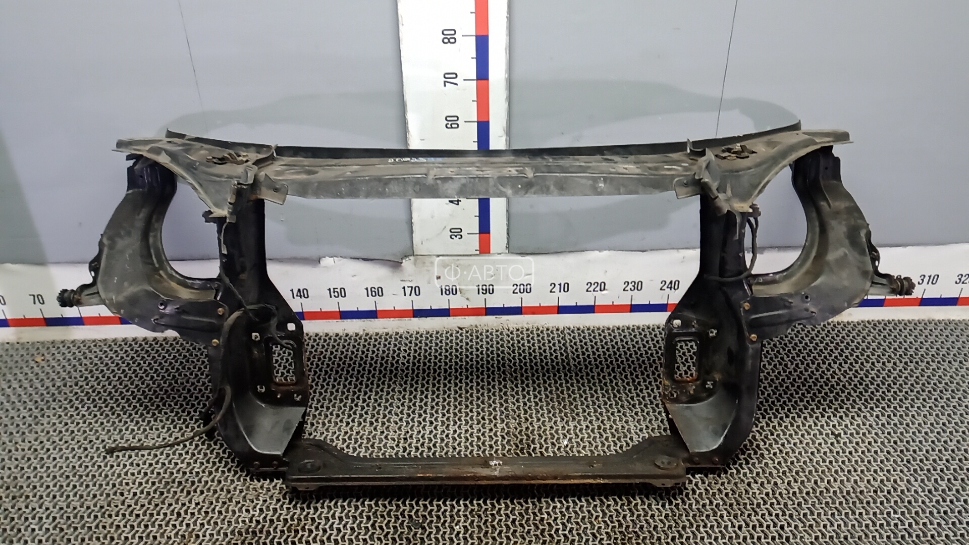 Передняя панель крепления облицовки (телевизор)