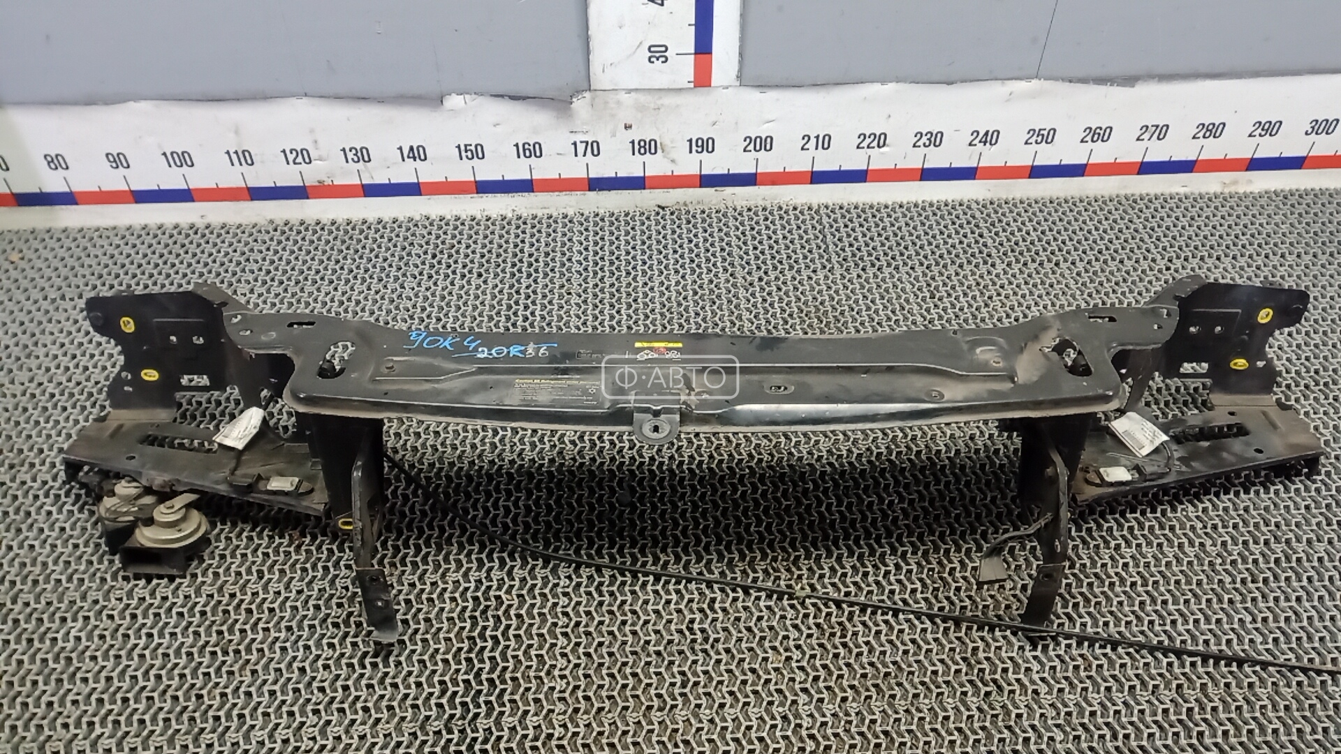 Передняя панель крепления облицовки (телевизор)