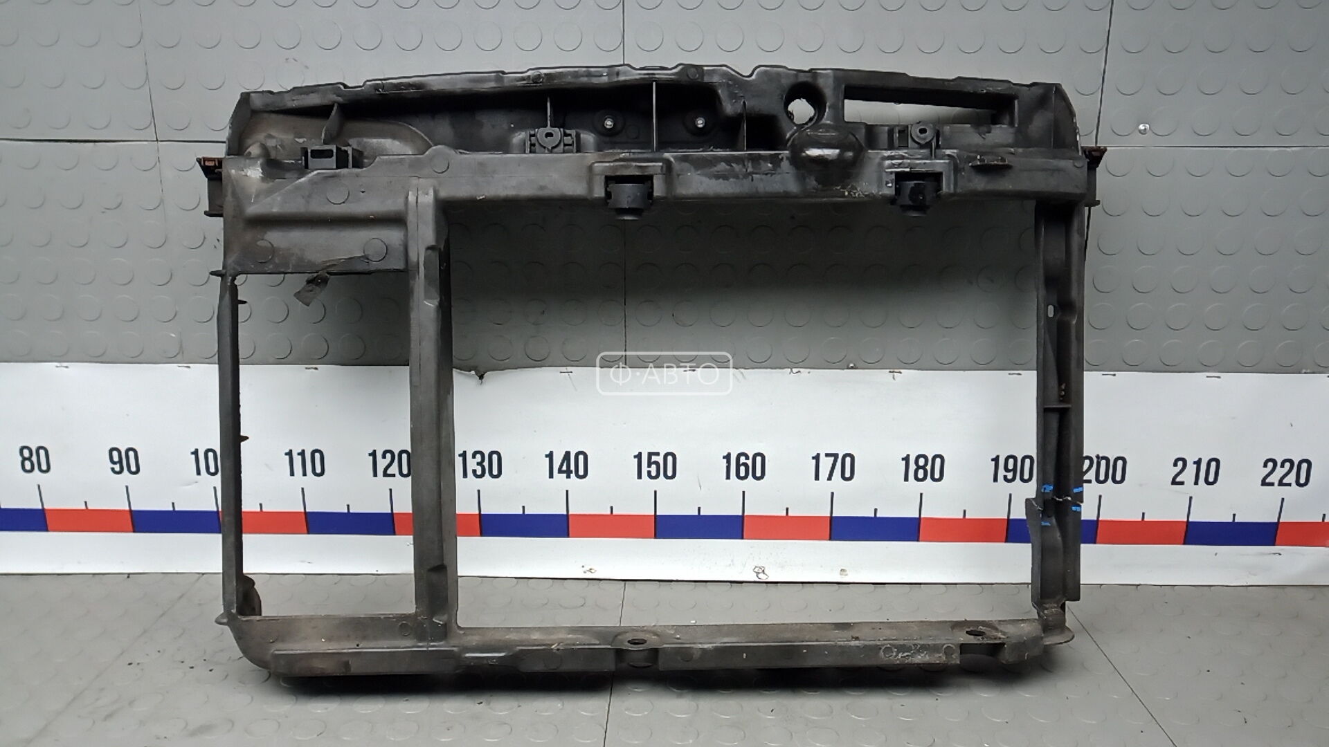 Передняя панель крепления облицовки (телевизор)