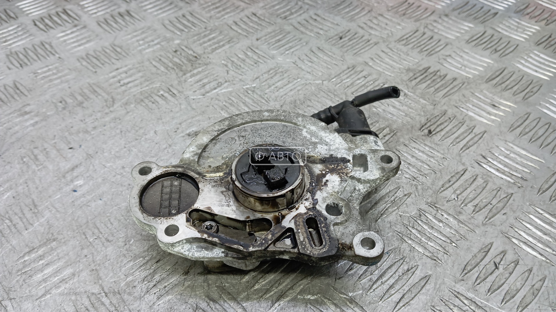 Насос вакуумный