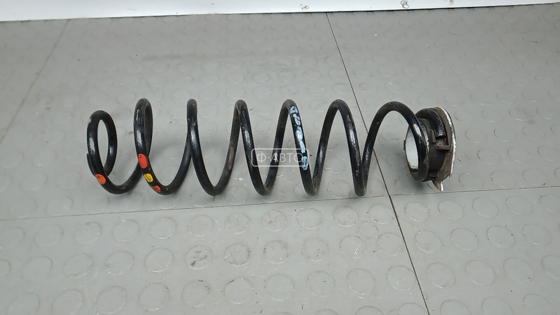 Пружина задняя