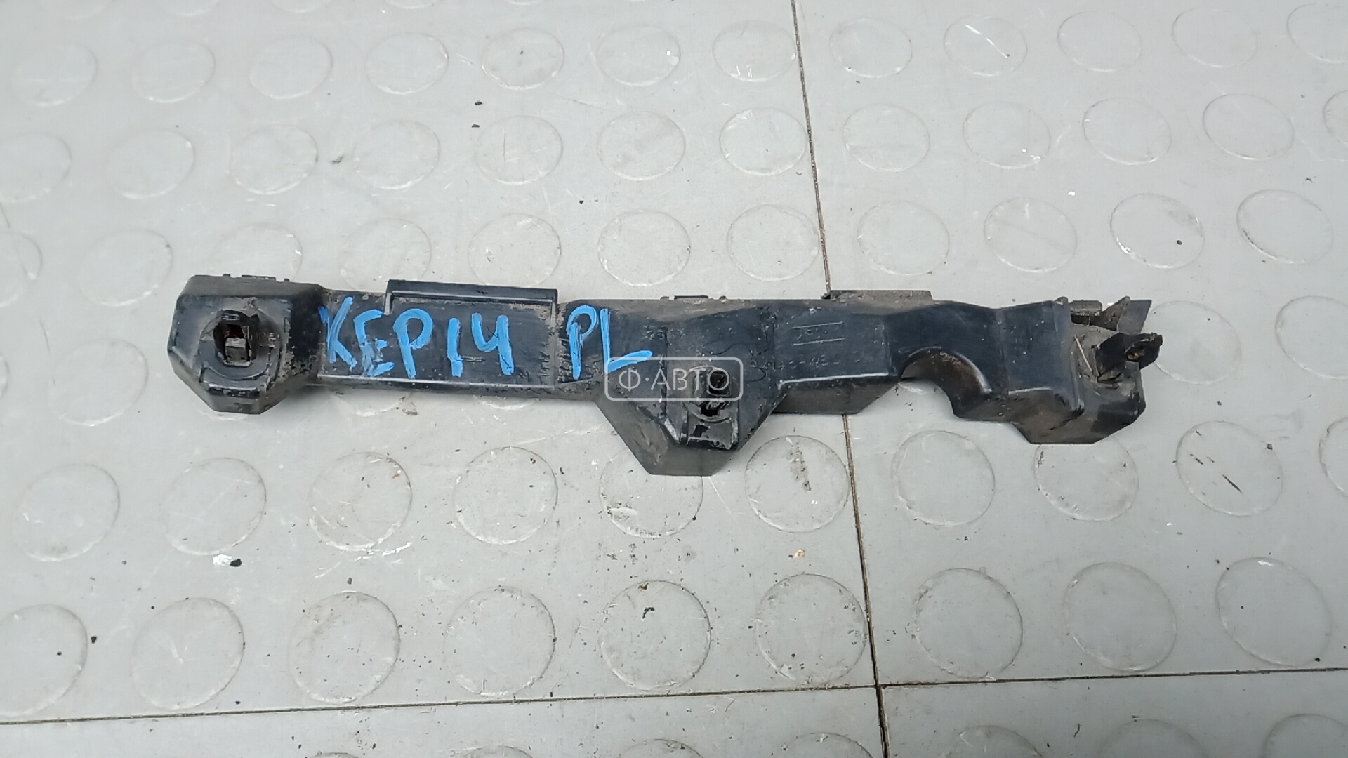 кронштейн крепления крыла