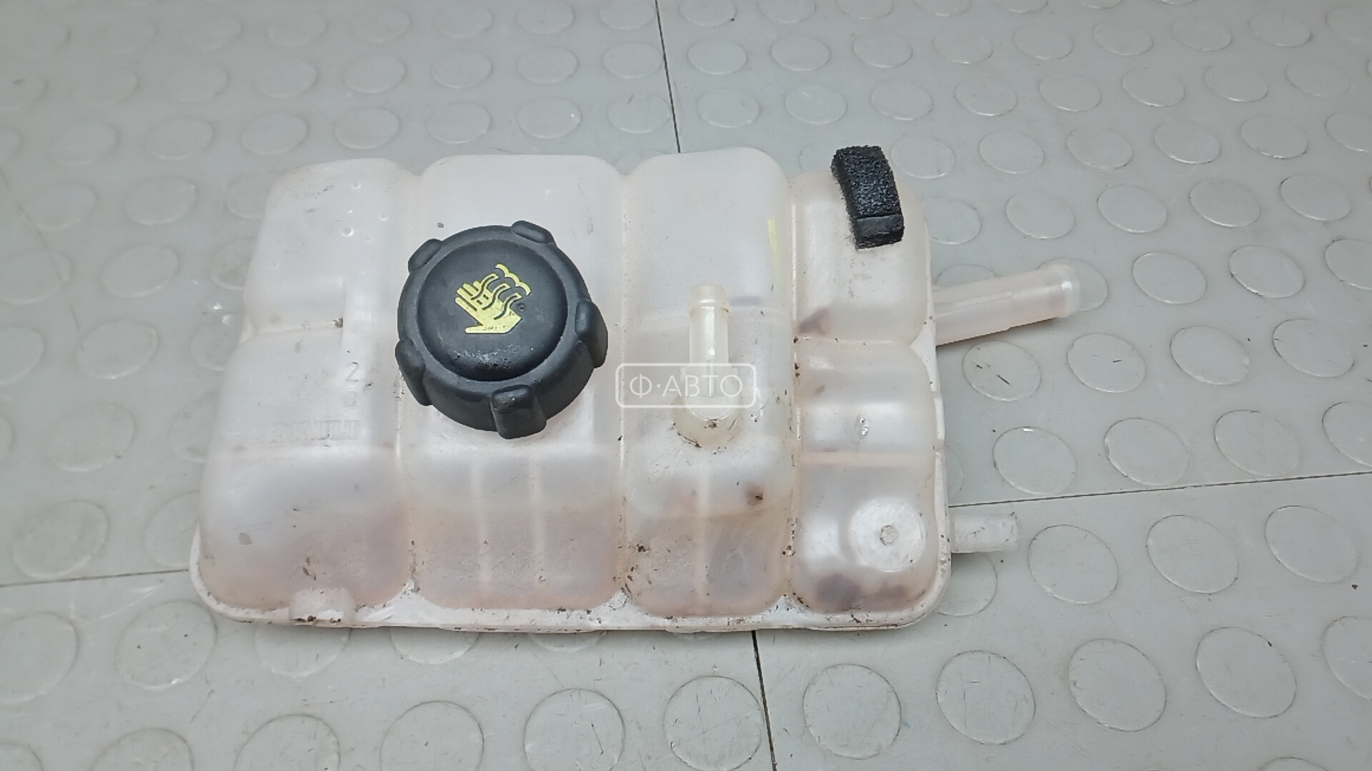 Бачок расширительный