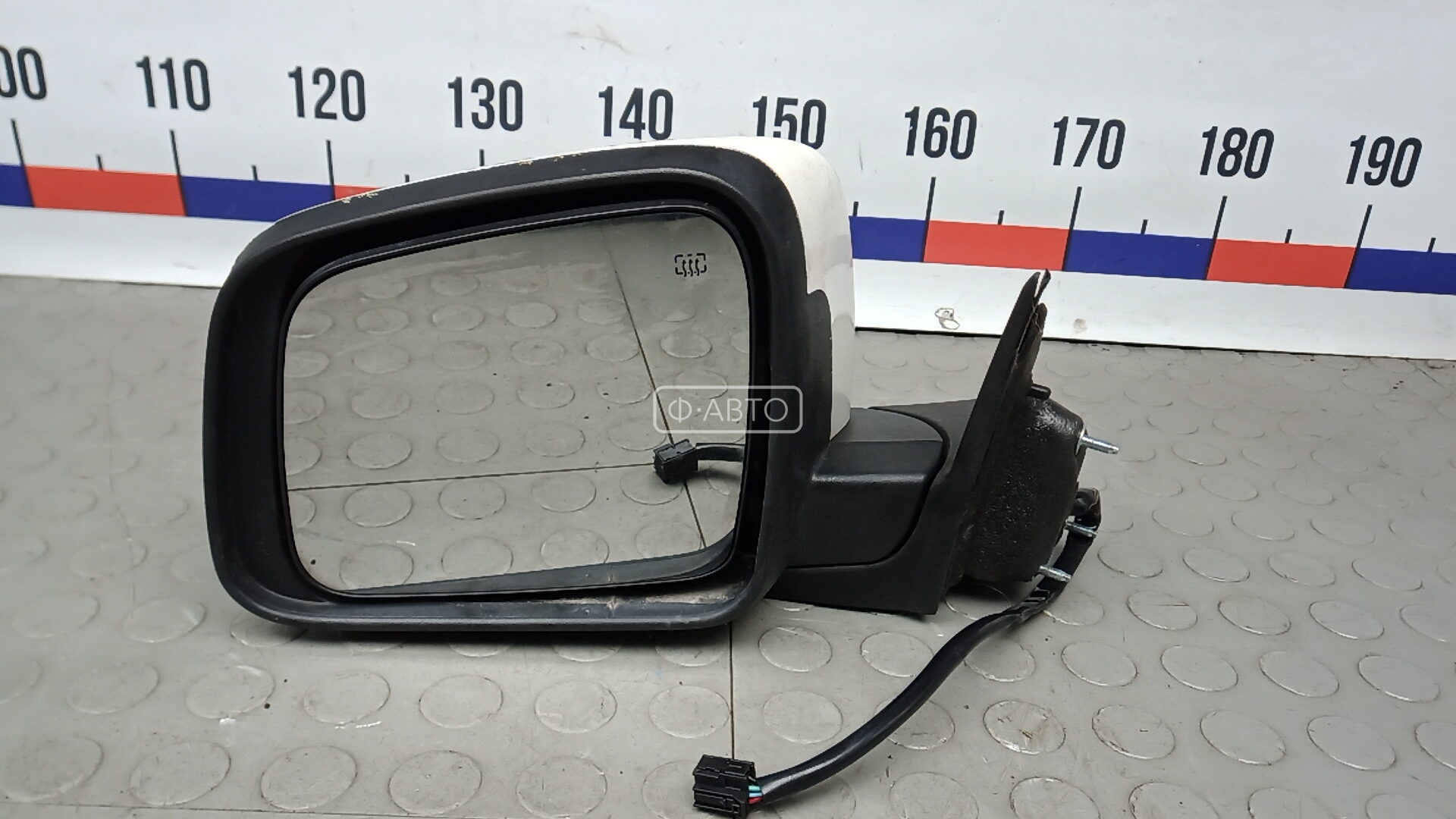 Зеркало наружное левое