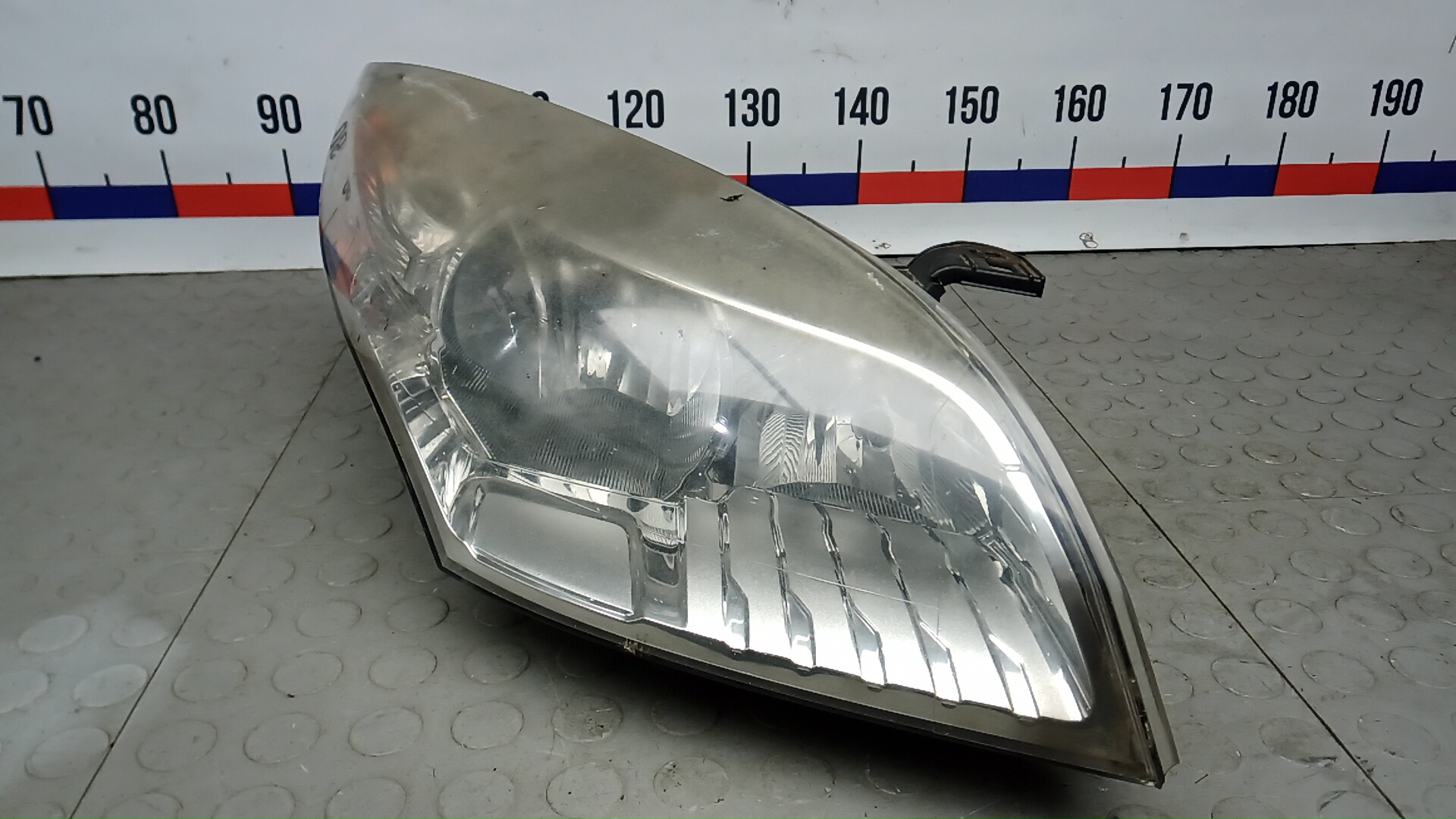 Фара правая RENAULT MEGANE 3