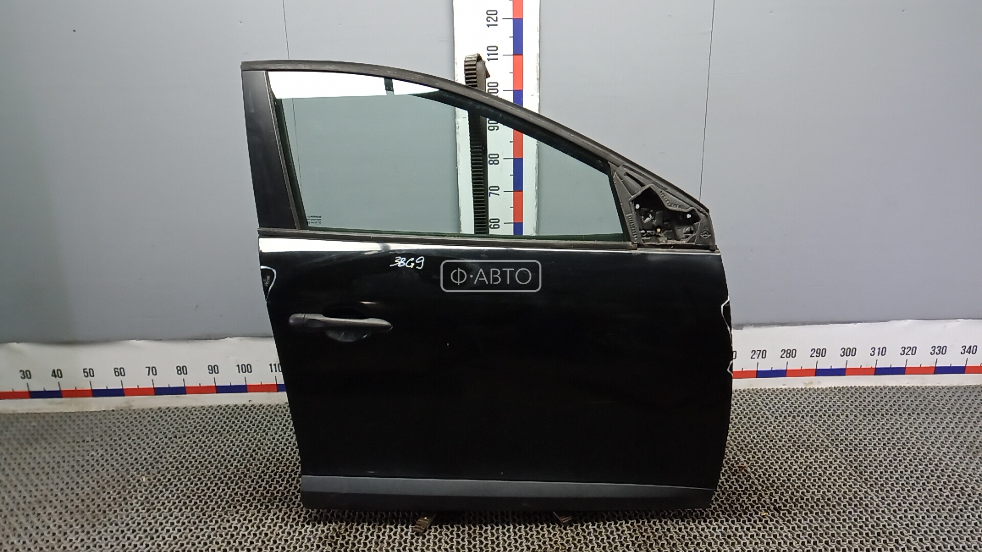 Дверь передняя правая