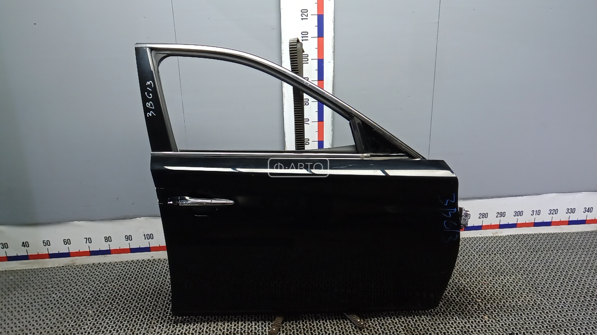 Дверь передняя правая