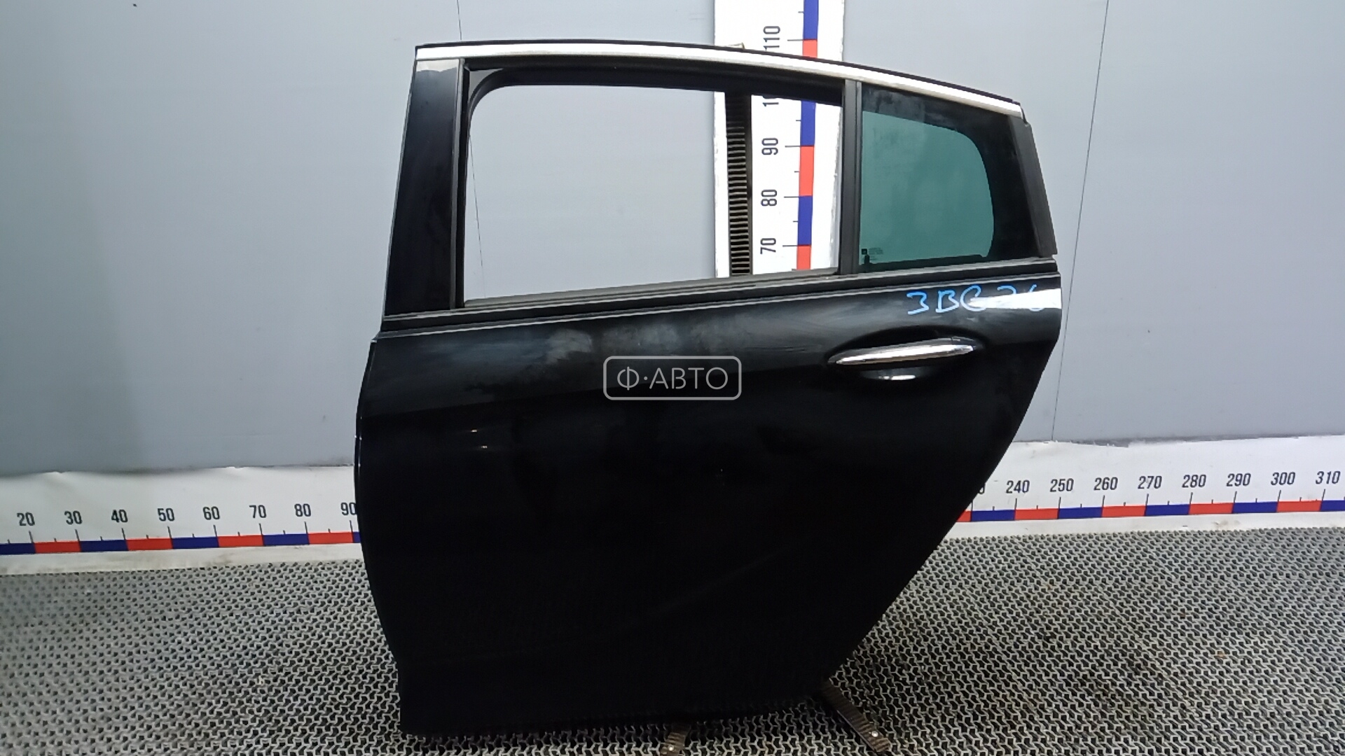 Дверь задняя левая