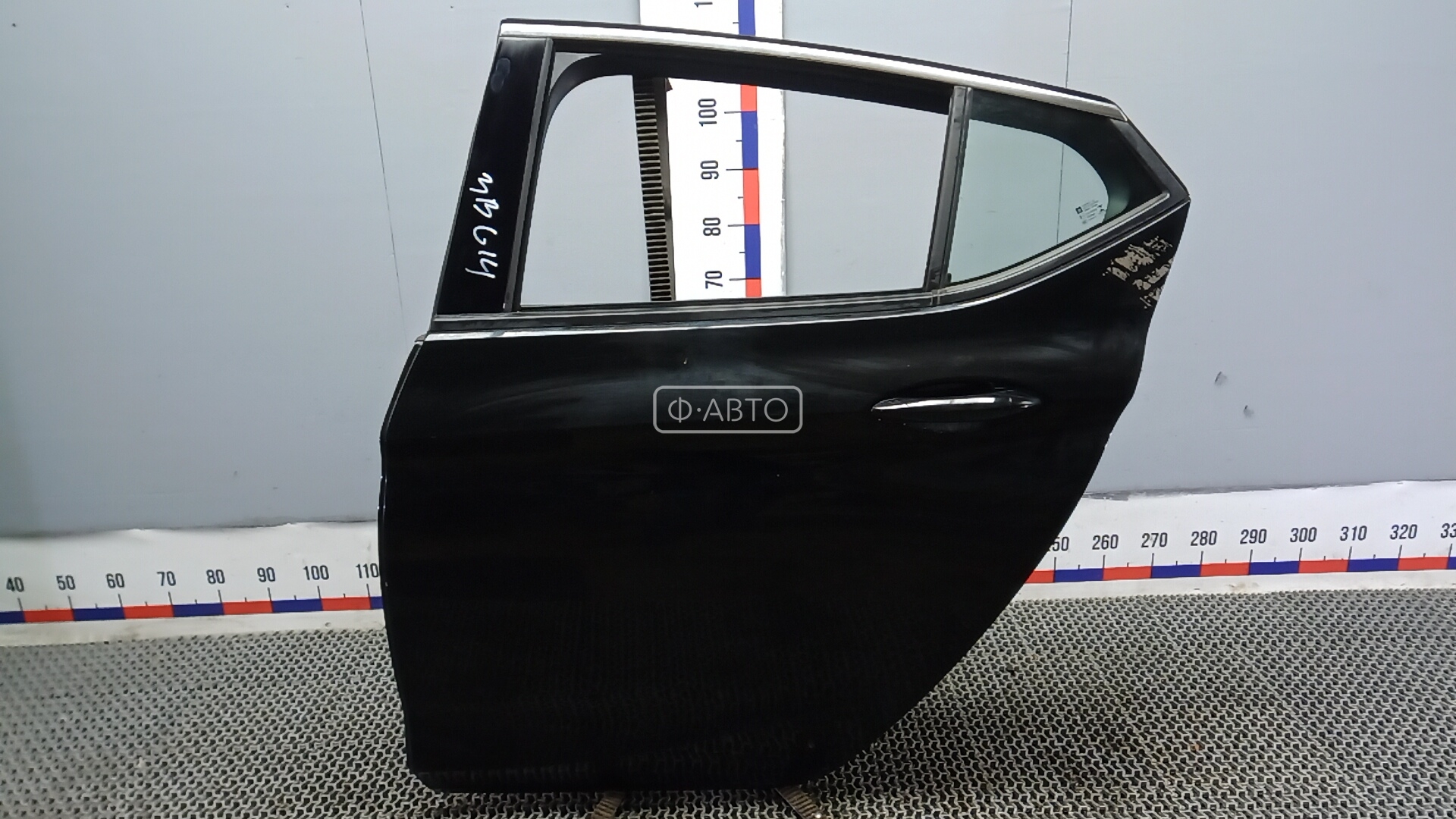 Дверь задняя левая