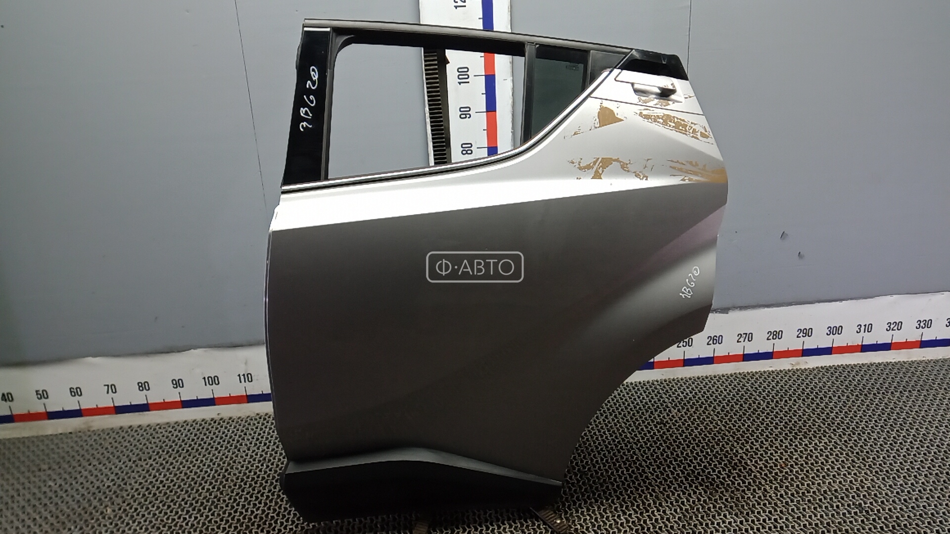 Дверь задняя левая