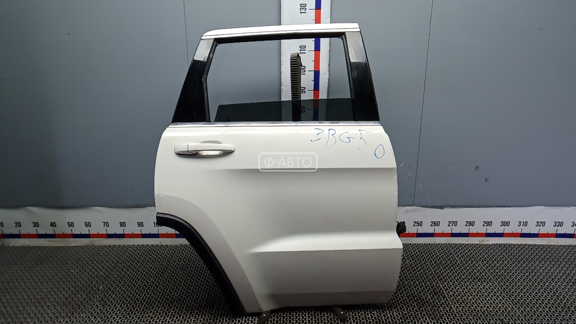 Дверь задняя правая