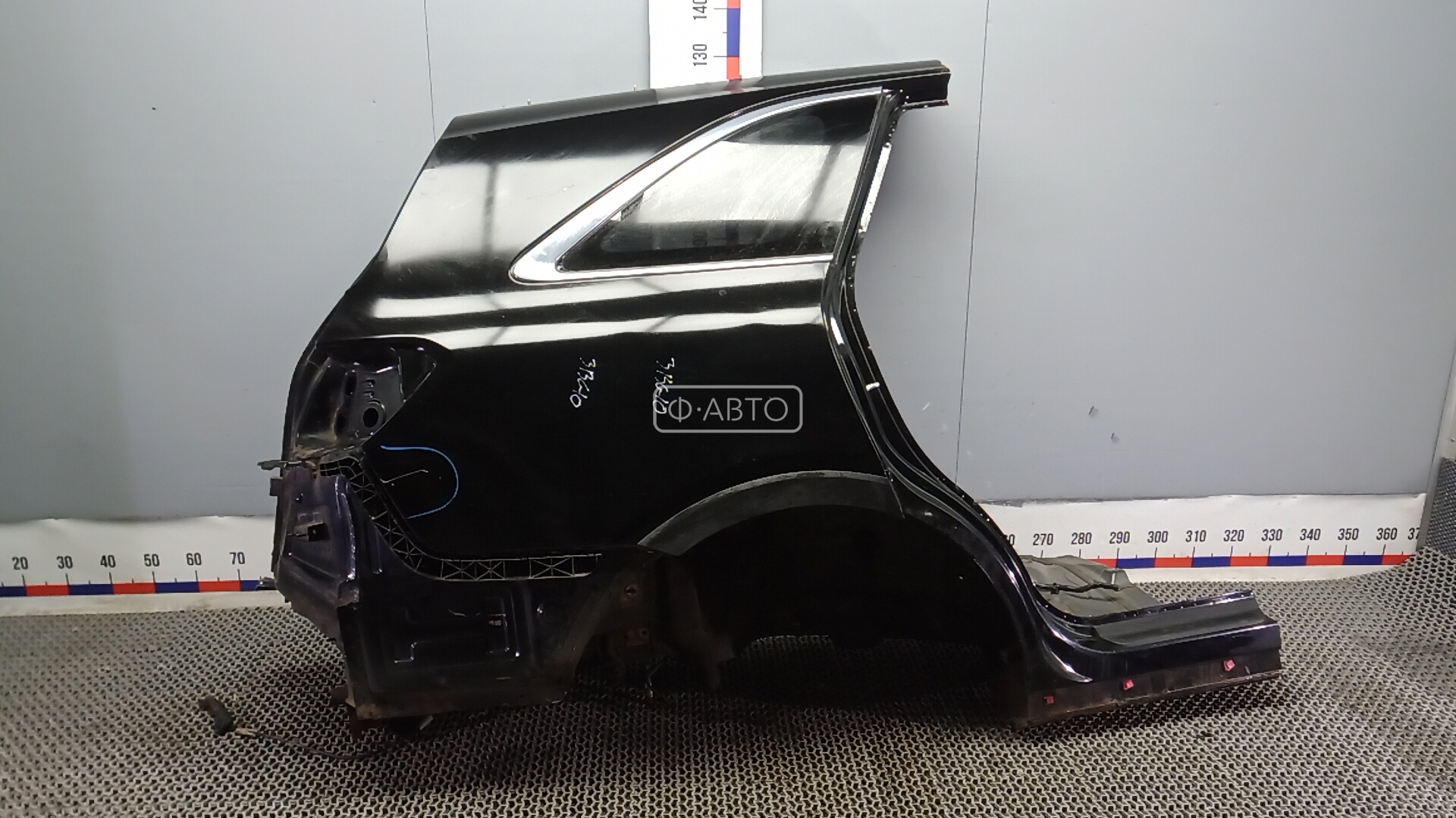 Крыло заднее правое