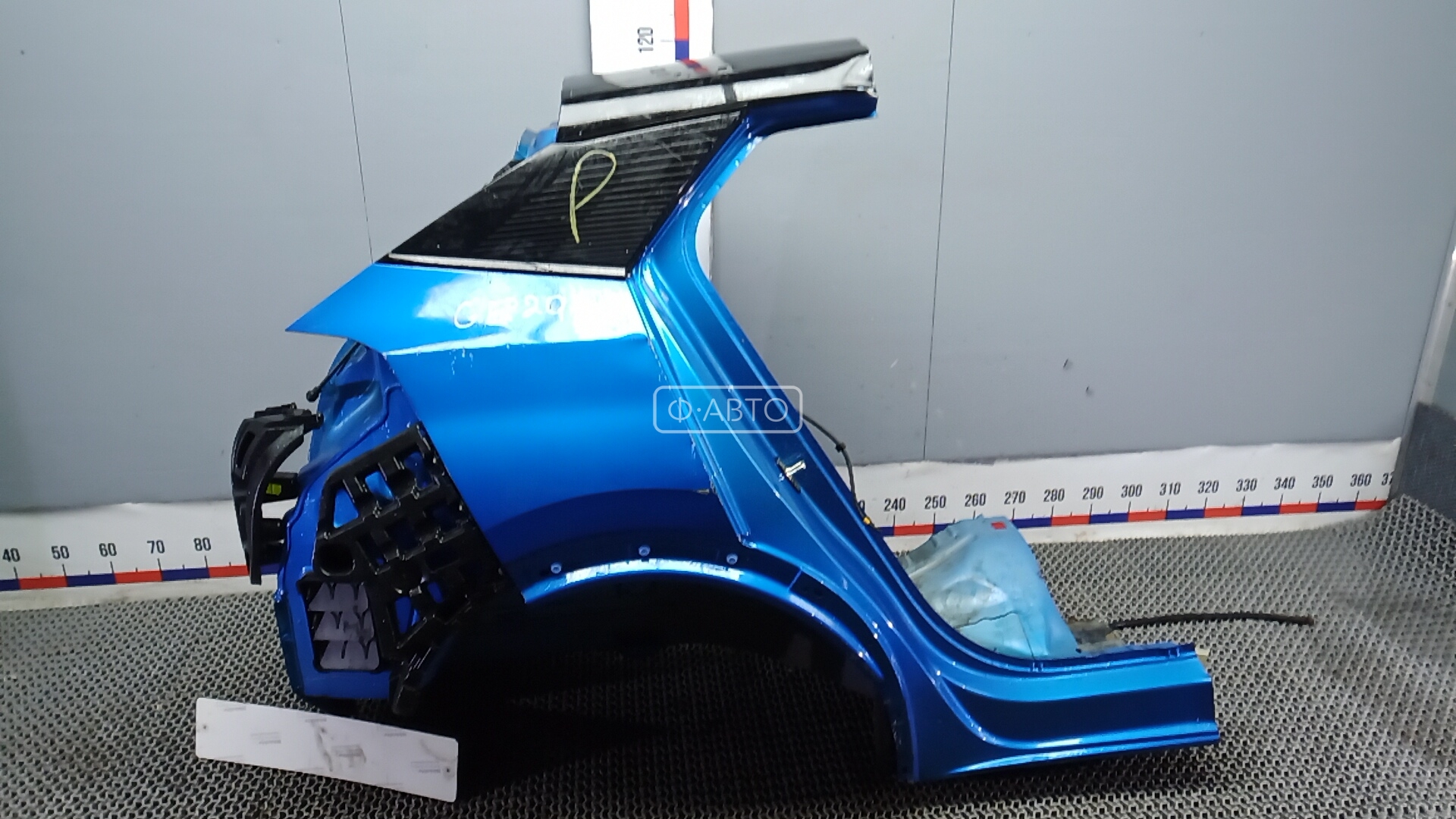 Крыло заднее правое