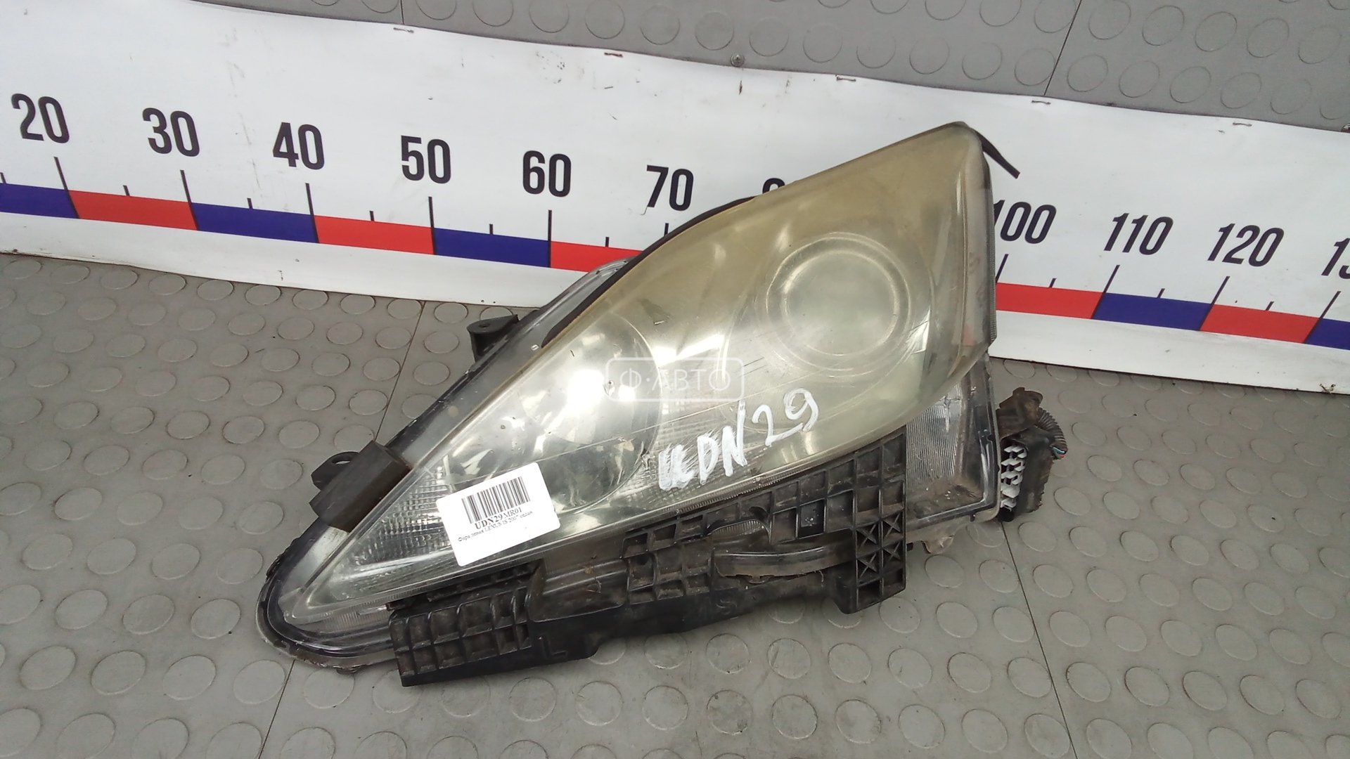 Фара левая