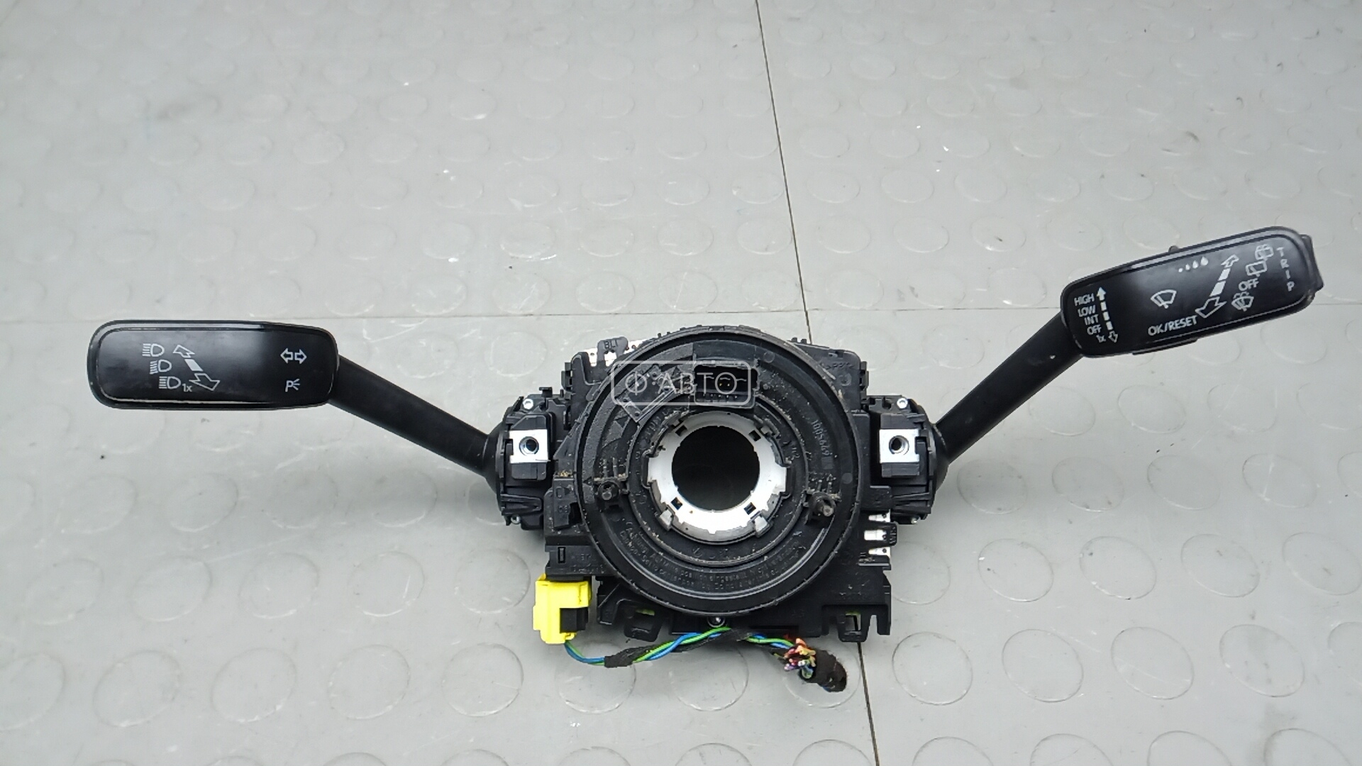 Переключатель поворотов и дворников (стрекоза)