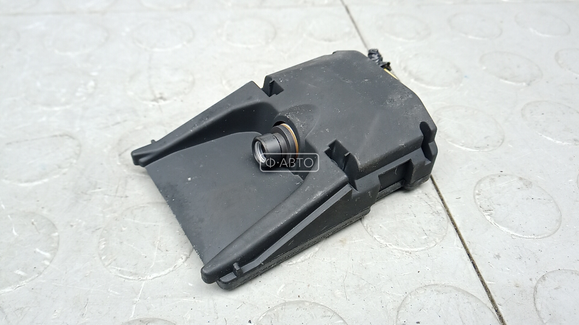 Камера переднего вида