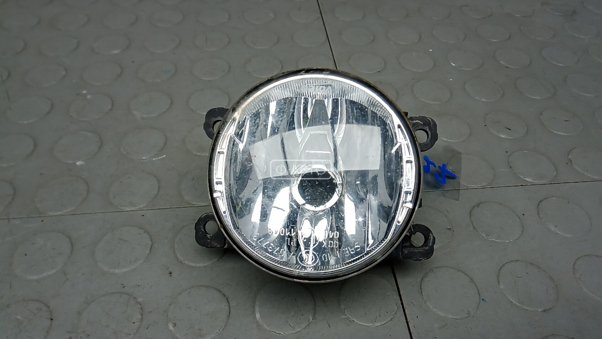 Фара галогенная левая передняя