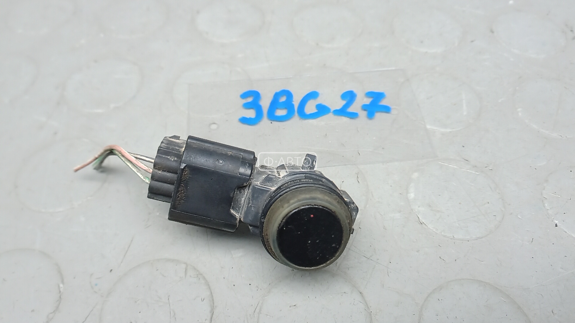 Парктроник передний