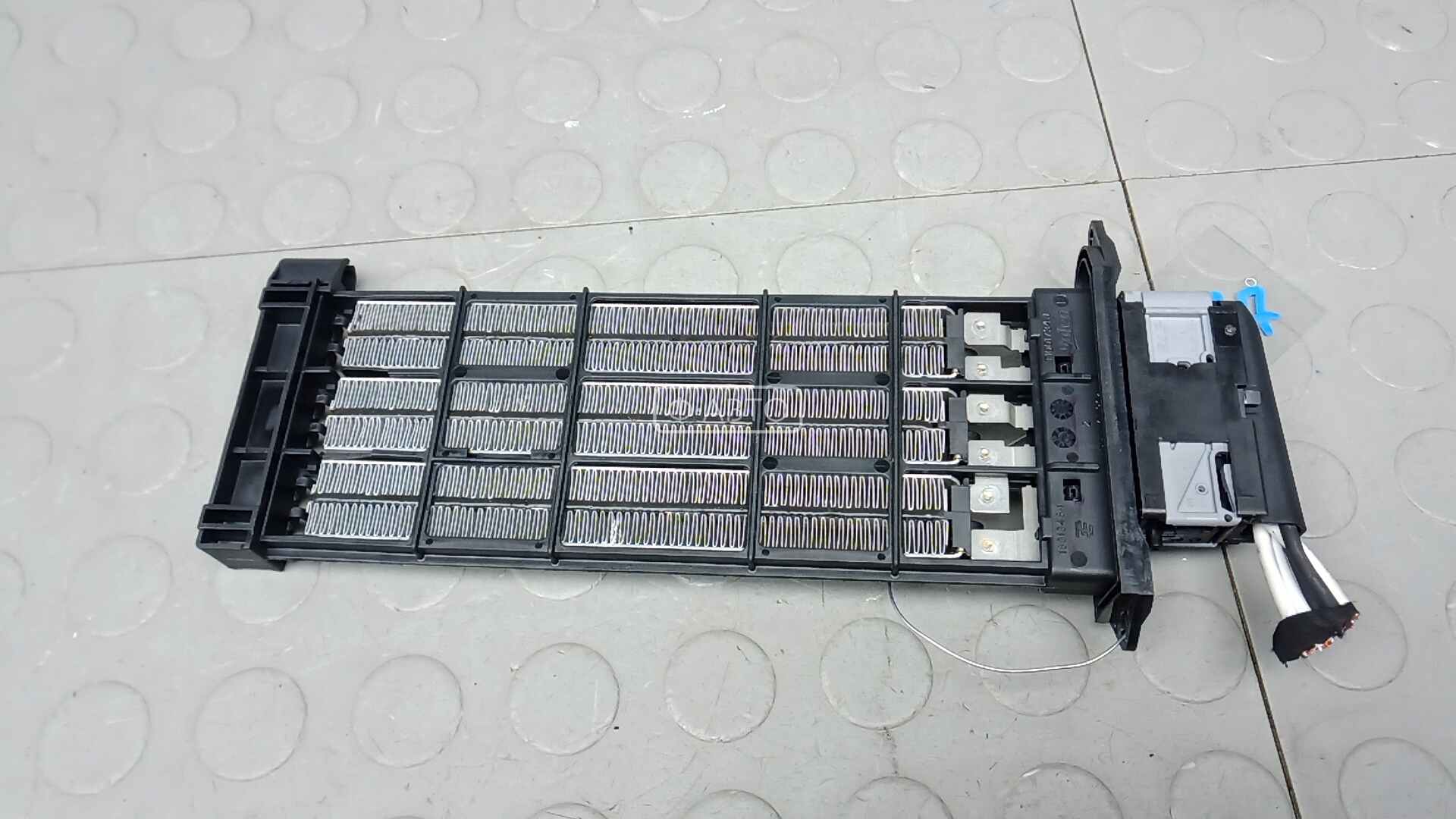 электрический радиатор отопителя (тэн)