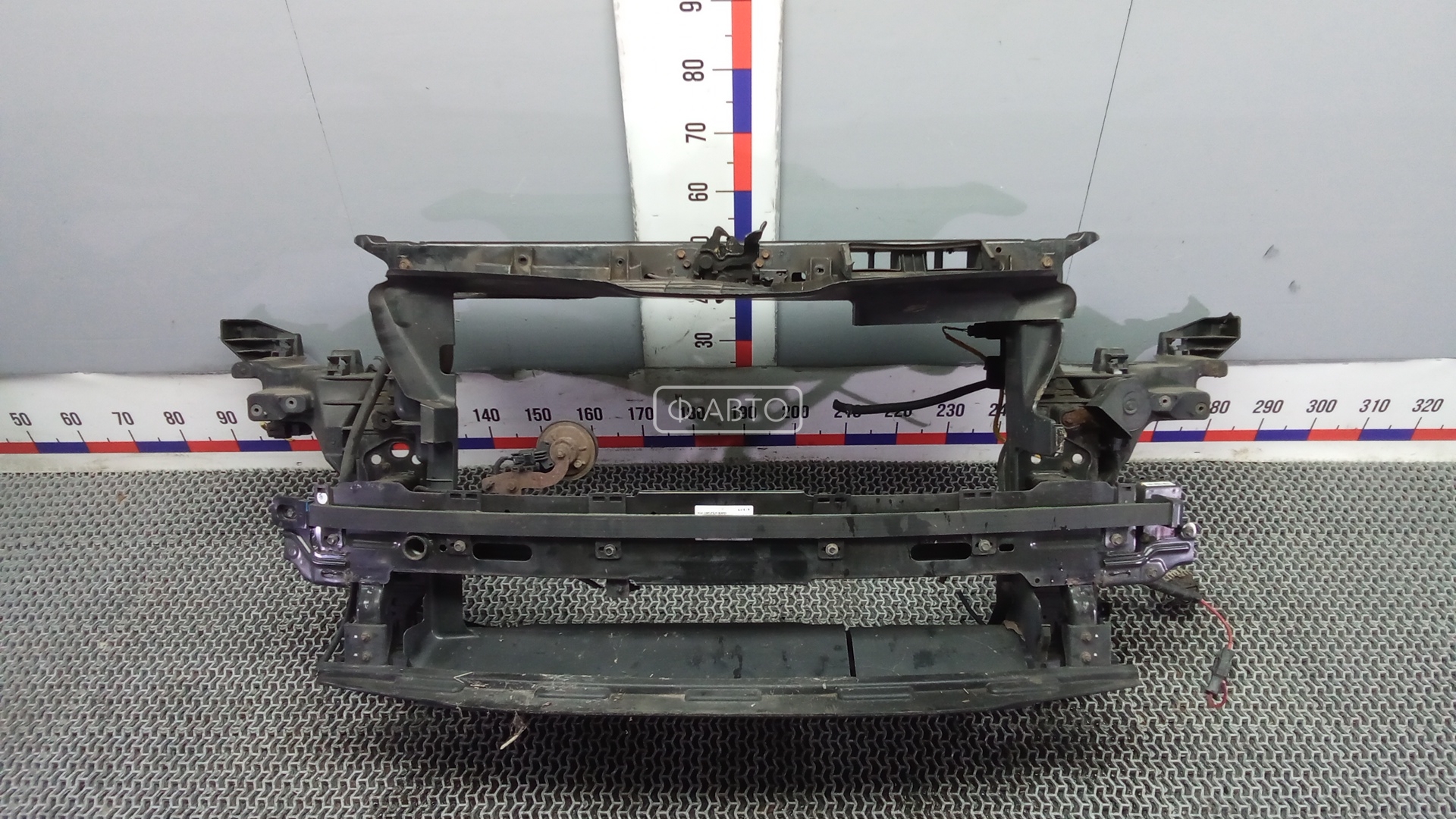 Передняя панель крепления облицовки (телевизор)