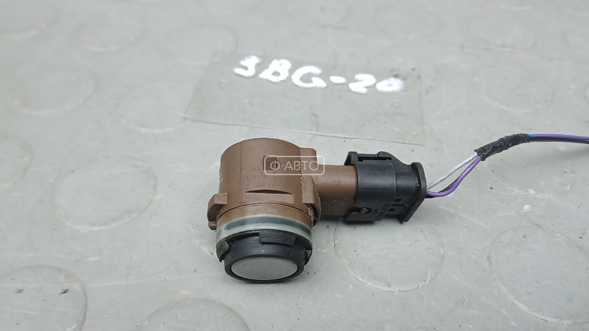 Парктроник передний