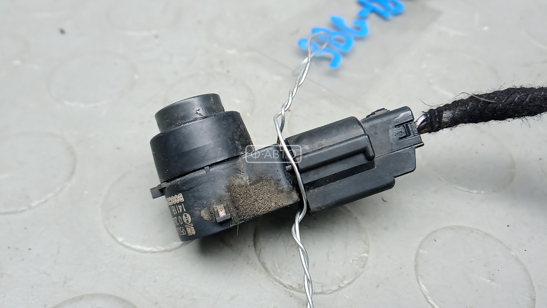 Парктроник передний